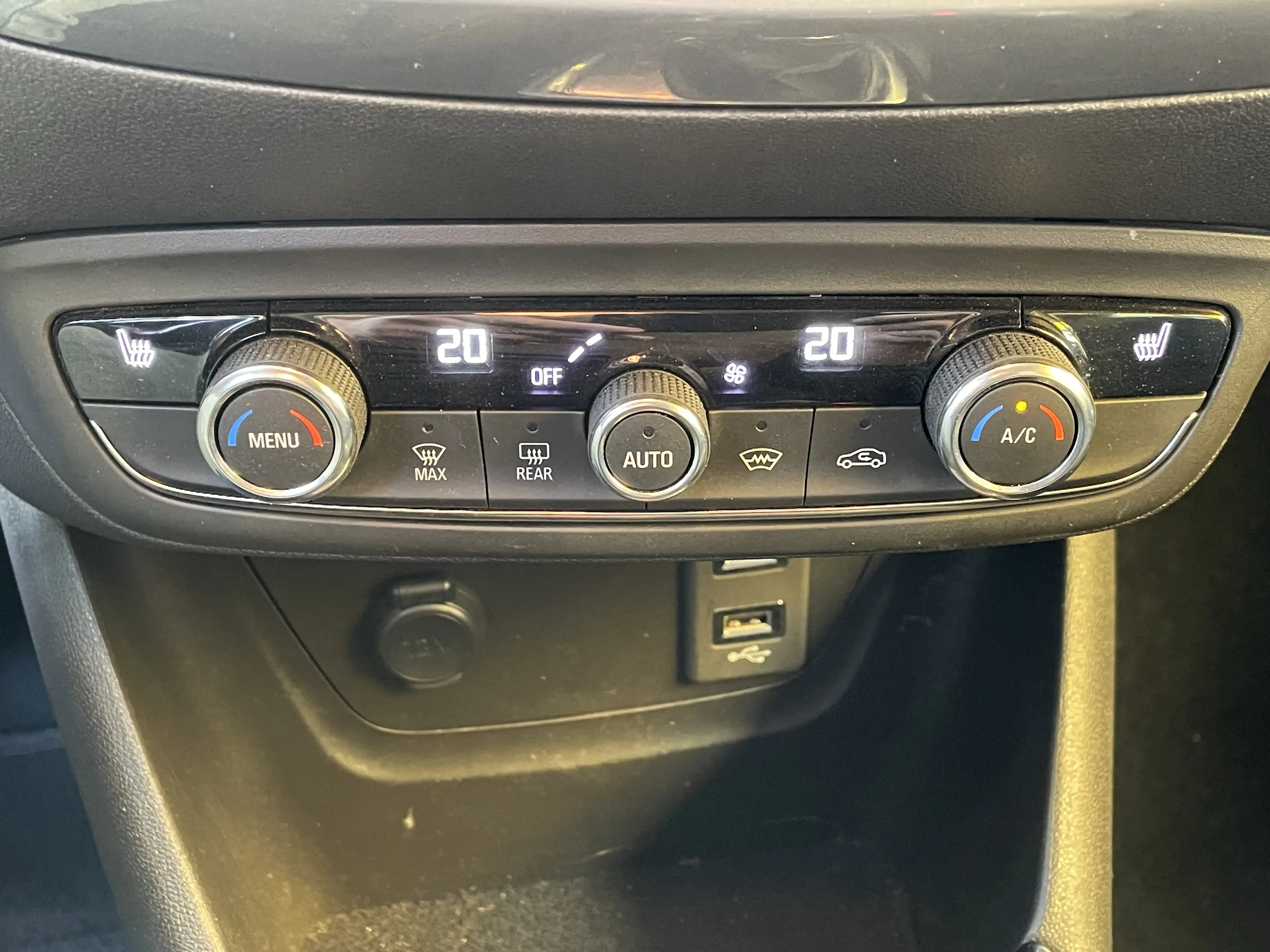 Opel Crossland Crossland 1.2 Automatik Ultimate — photo 10