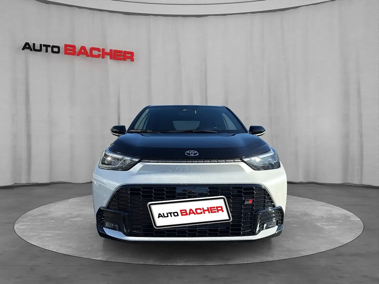 Toyota Aygo X 1,5 Hybrid Weiß - 2