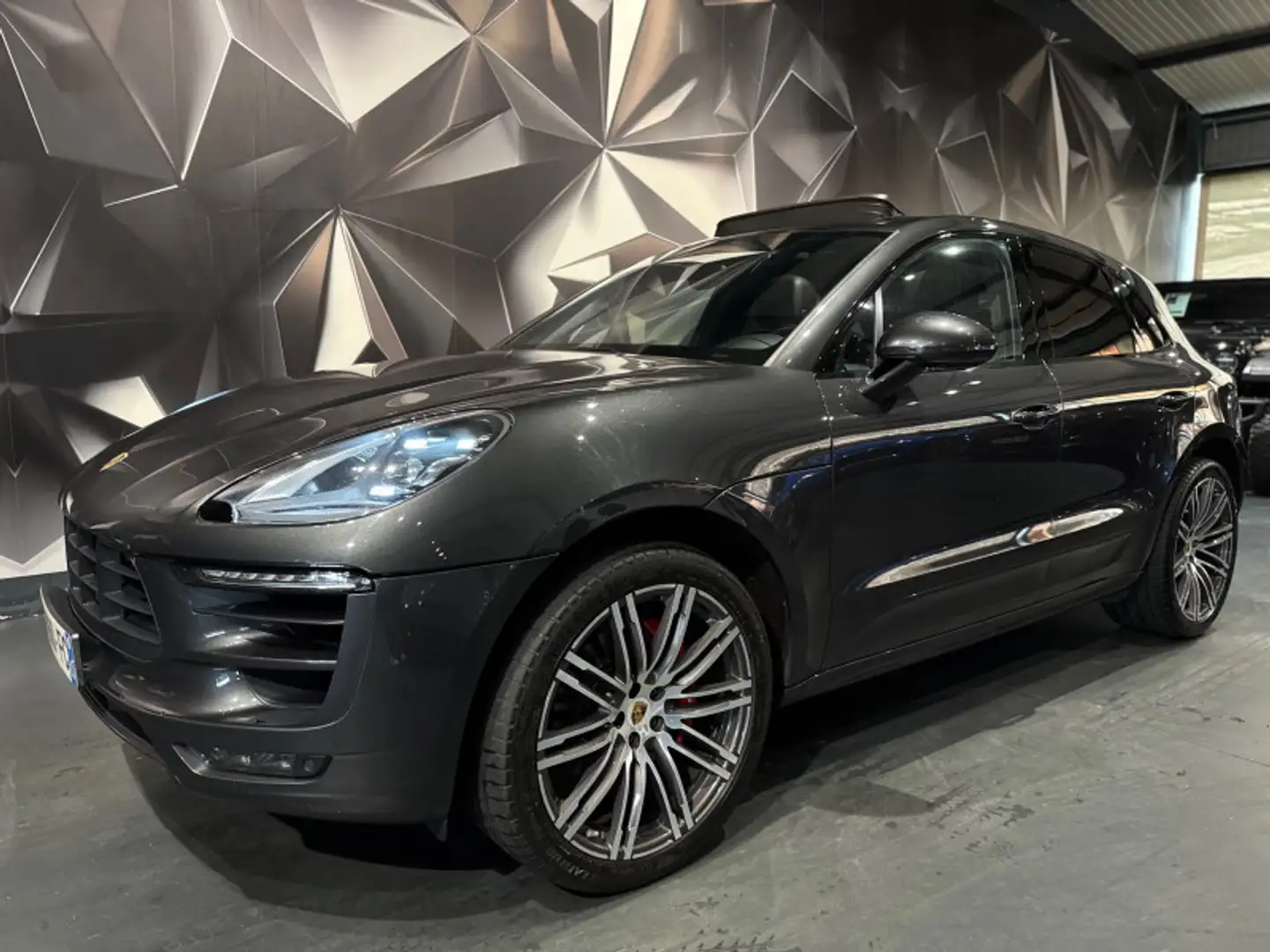 Porsche Macan (95B) 3.6 V6 400CH TURBO PDK - 1