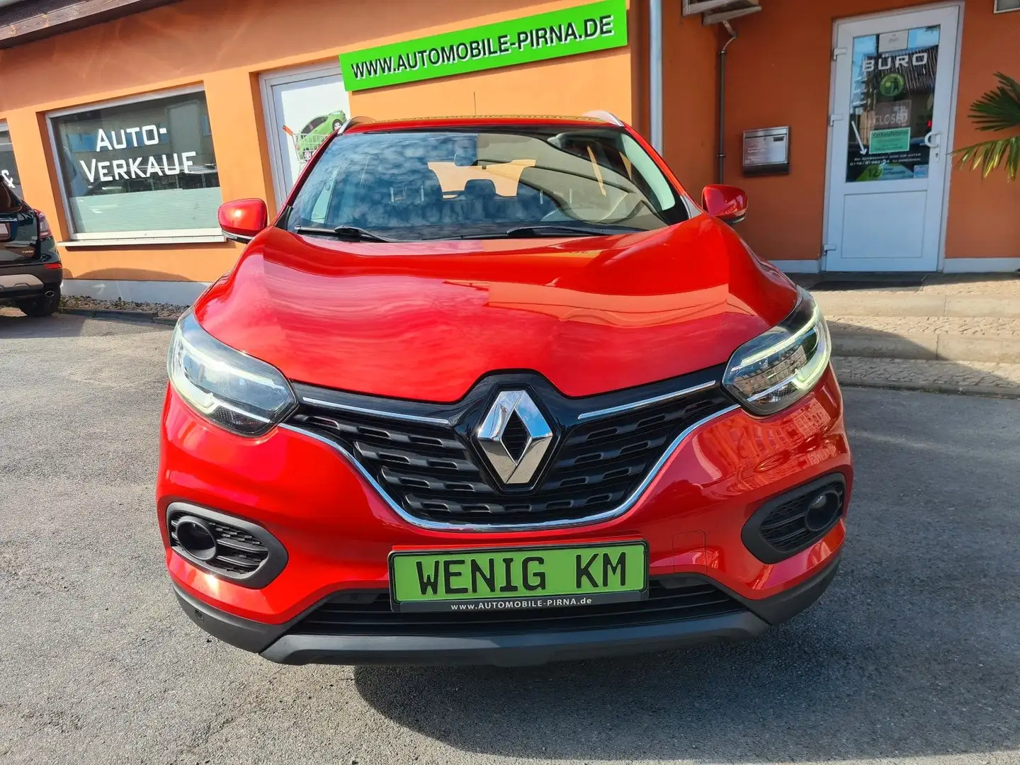 Renault Kadjar TCe 140 Limited 6-G, 1.HAND mit WENIG KM! Rot - 2