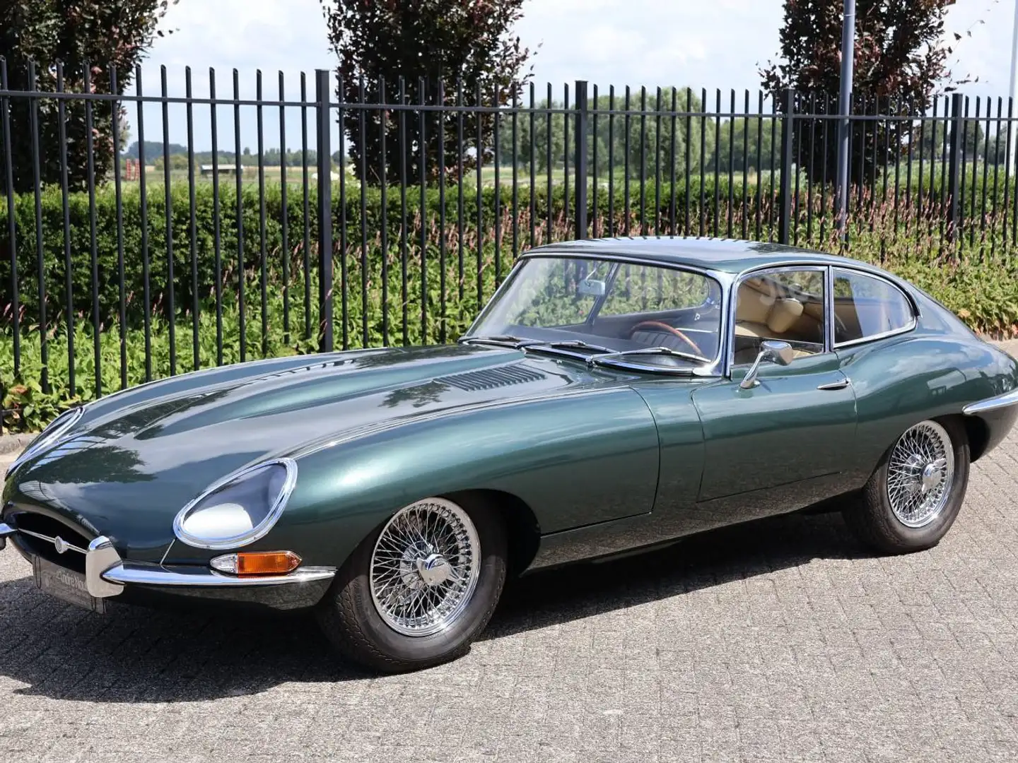 Jaguar E-Type 4.2 FHC Groen - 2