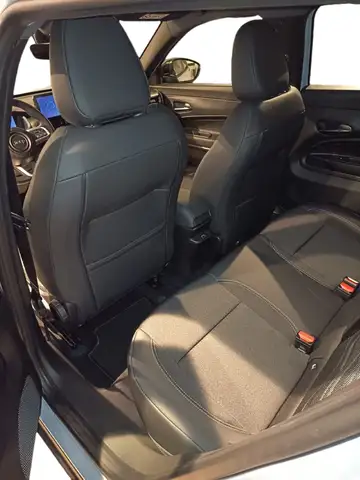 Jeep Avenger view 5