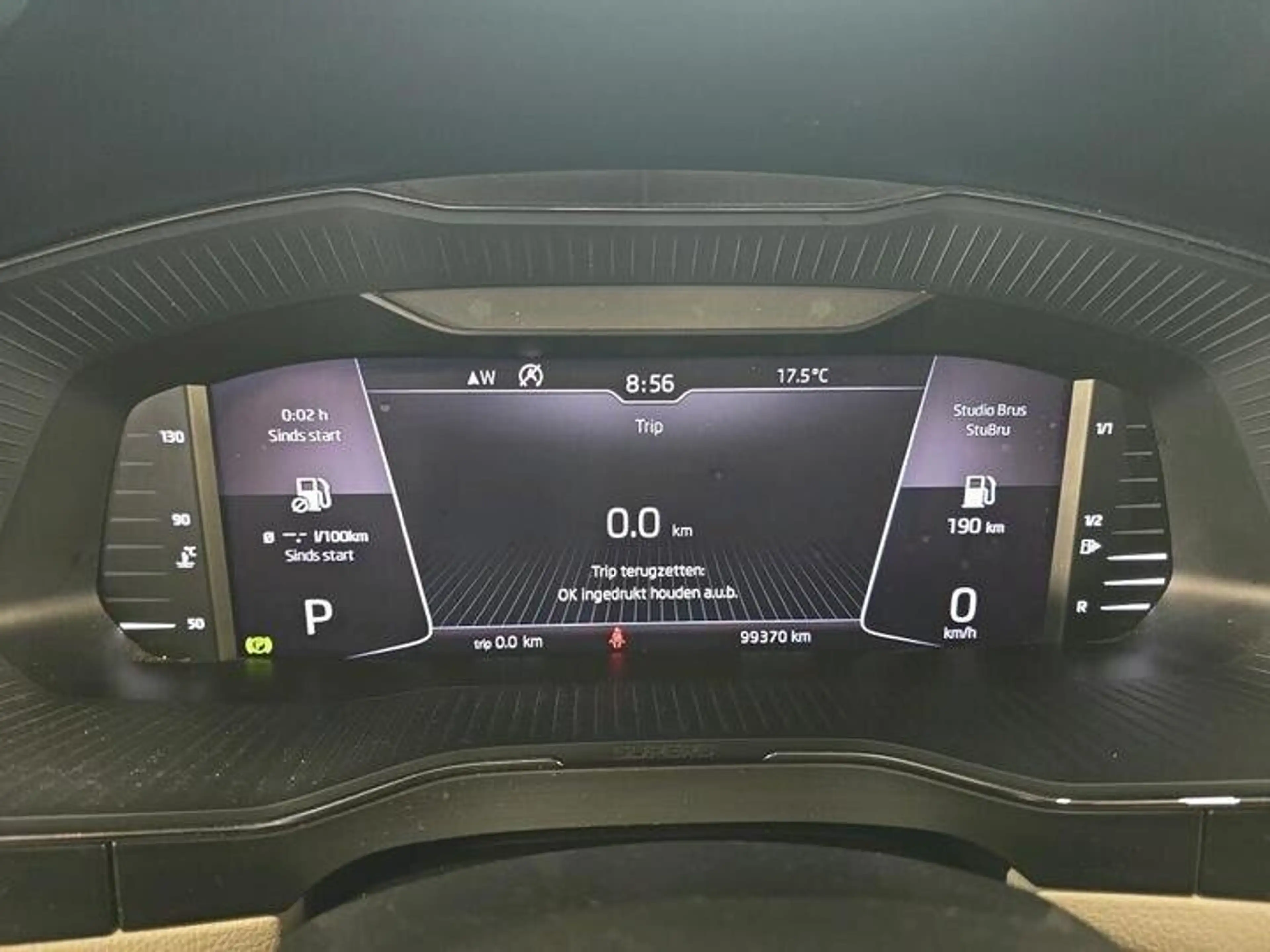 Skoda Superb 1.5 TSI STYLE - LEDER - CARPLAY — photo 8