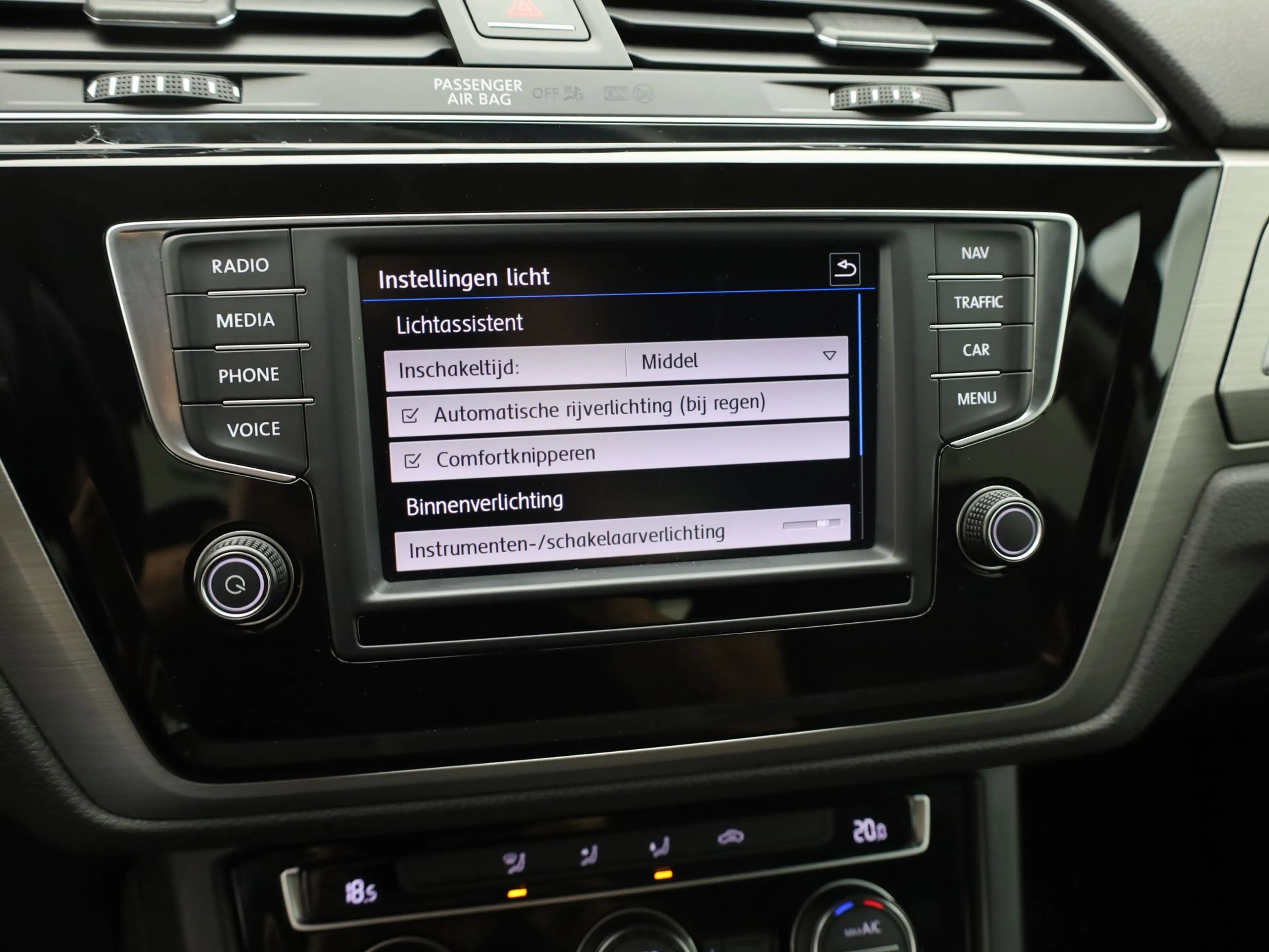 Volkswagen Touran 1.2 TSI Comfortline | Trekhaak | Camera | PDC V&A — photo 31