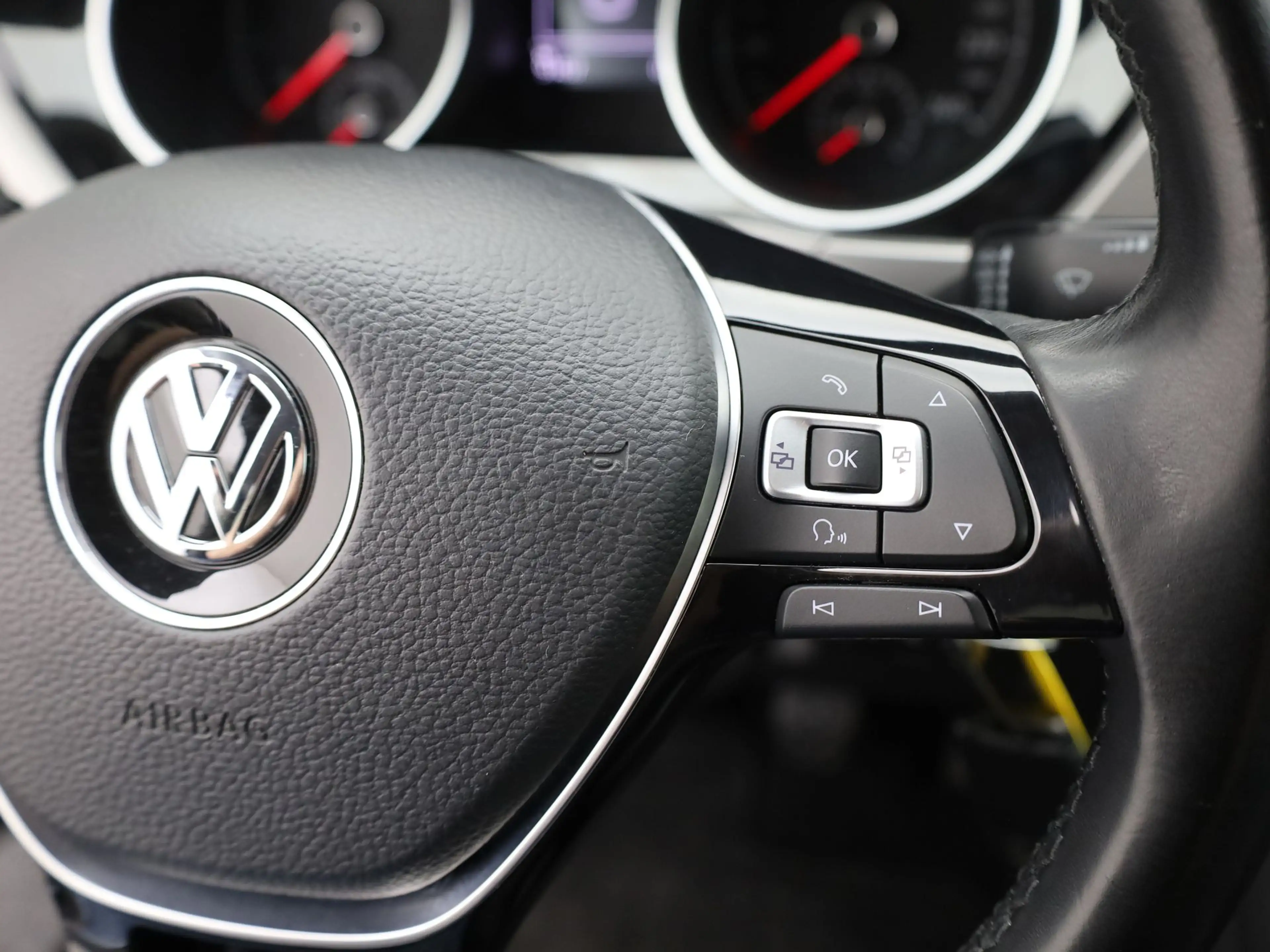 Volkswagen Touran 1.2 TSI Comfortline | Trekhaak | Camera | PDC V&A — photo 27