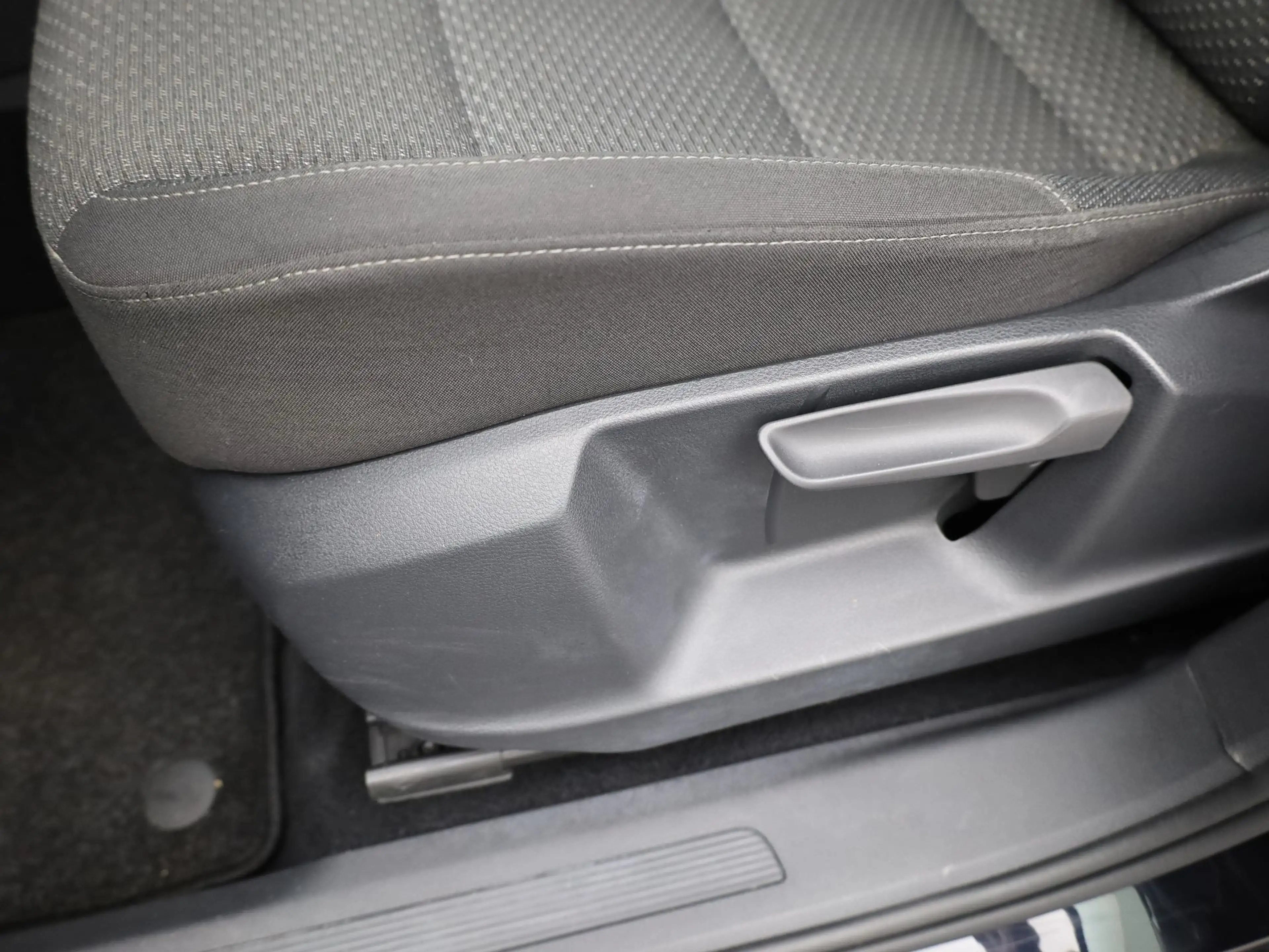 Volkswagen Touran 1.2 TSI Comfortline | Trekhaak | Camera | PDC V&A — photo 23