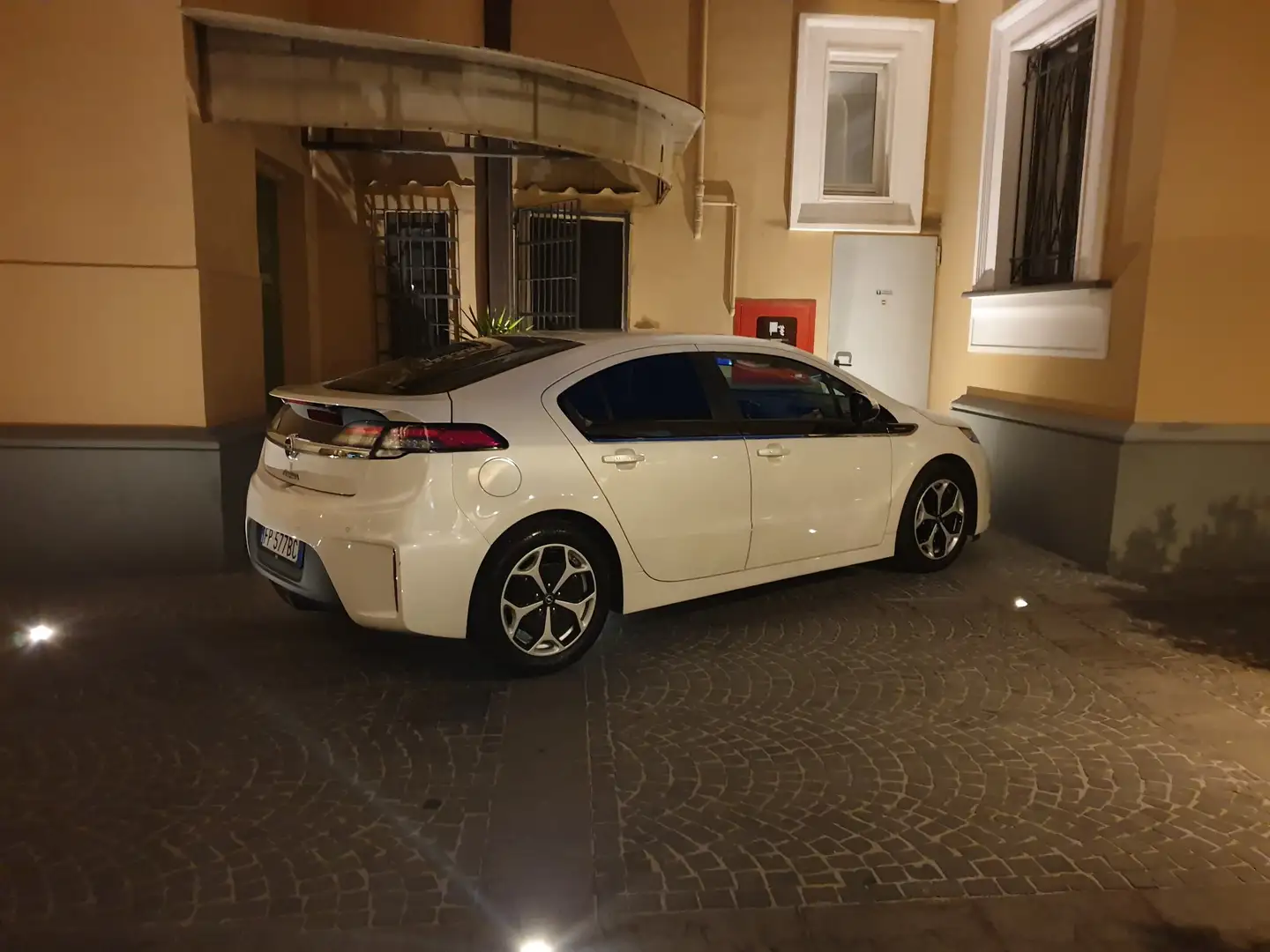 Opel Ampera 5p E-Rev Alb - 1