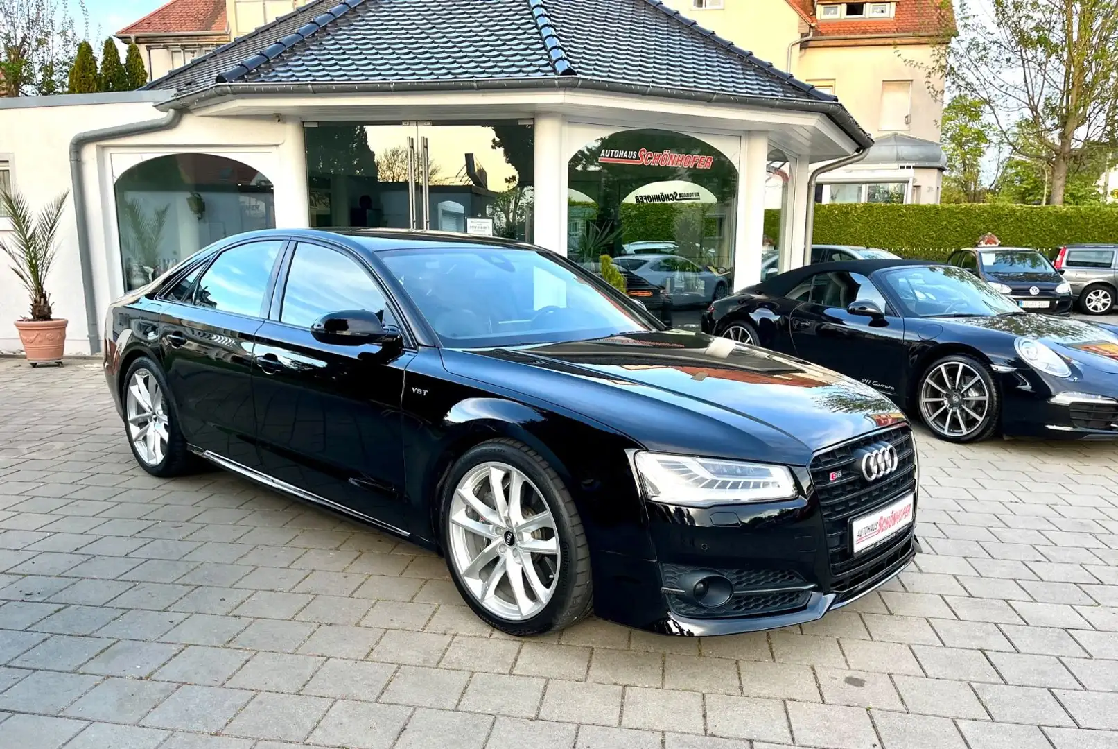Audi S8 plus org.58'km Navi LED AHK Keramik 21"2.Hd. Schwarz - 2