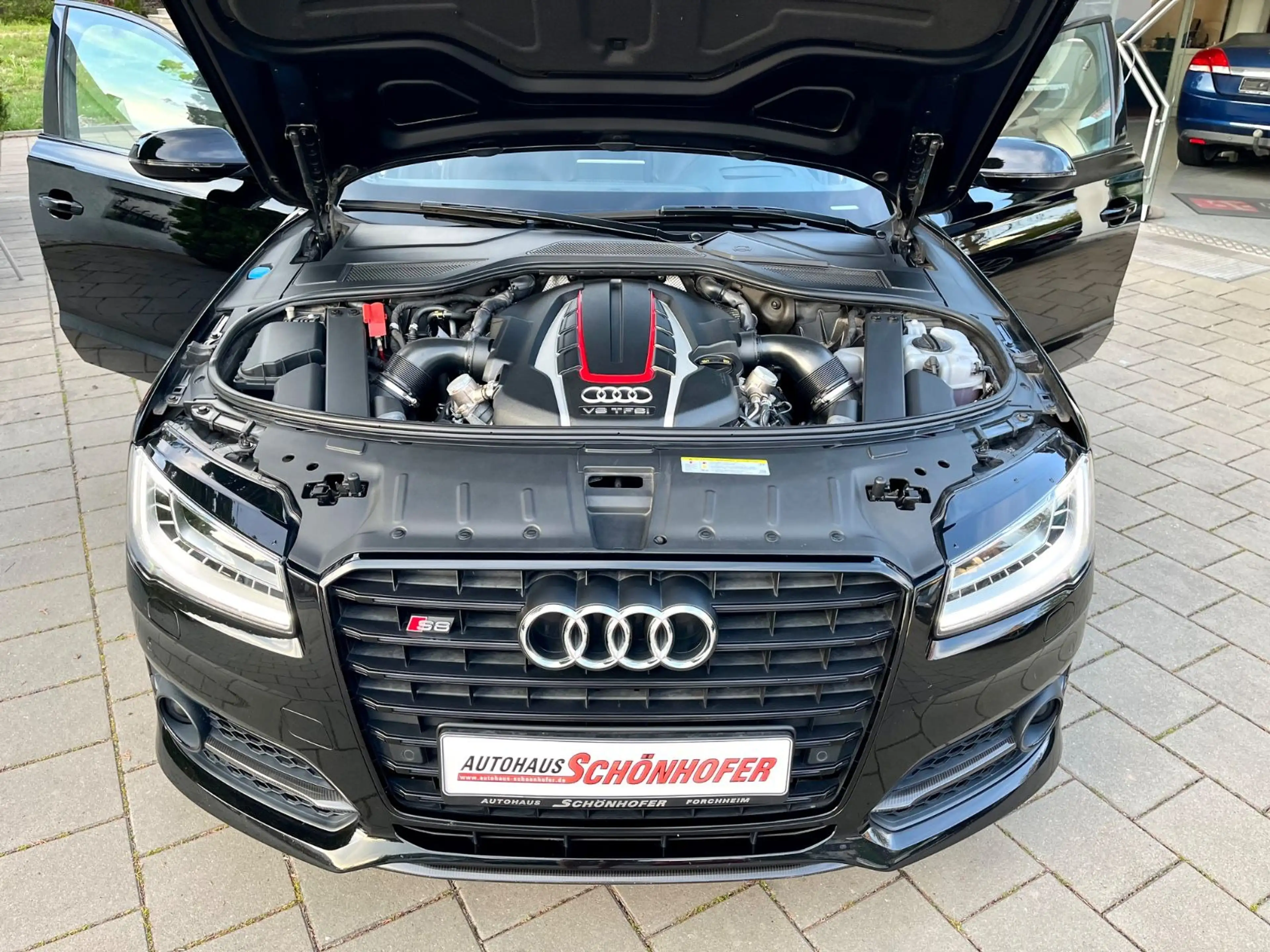 Audi S8 plus org.58'km Navi LED AHK Keramik 21"2.Hd. — photo 11