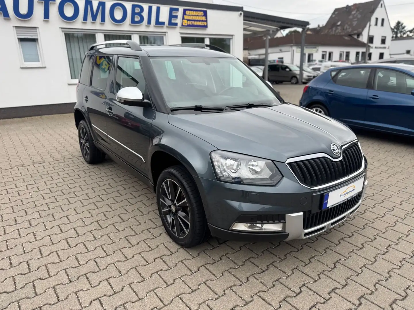 Skoda Yeti Ambition Outdoor 4x4 Gris - 2