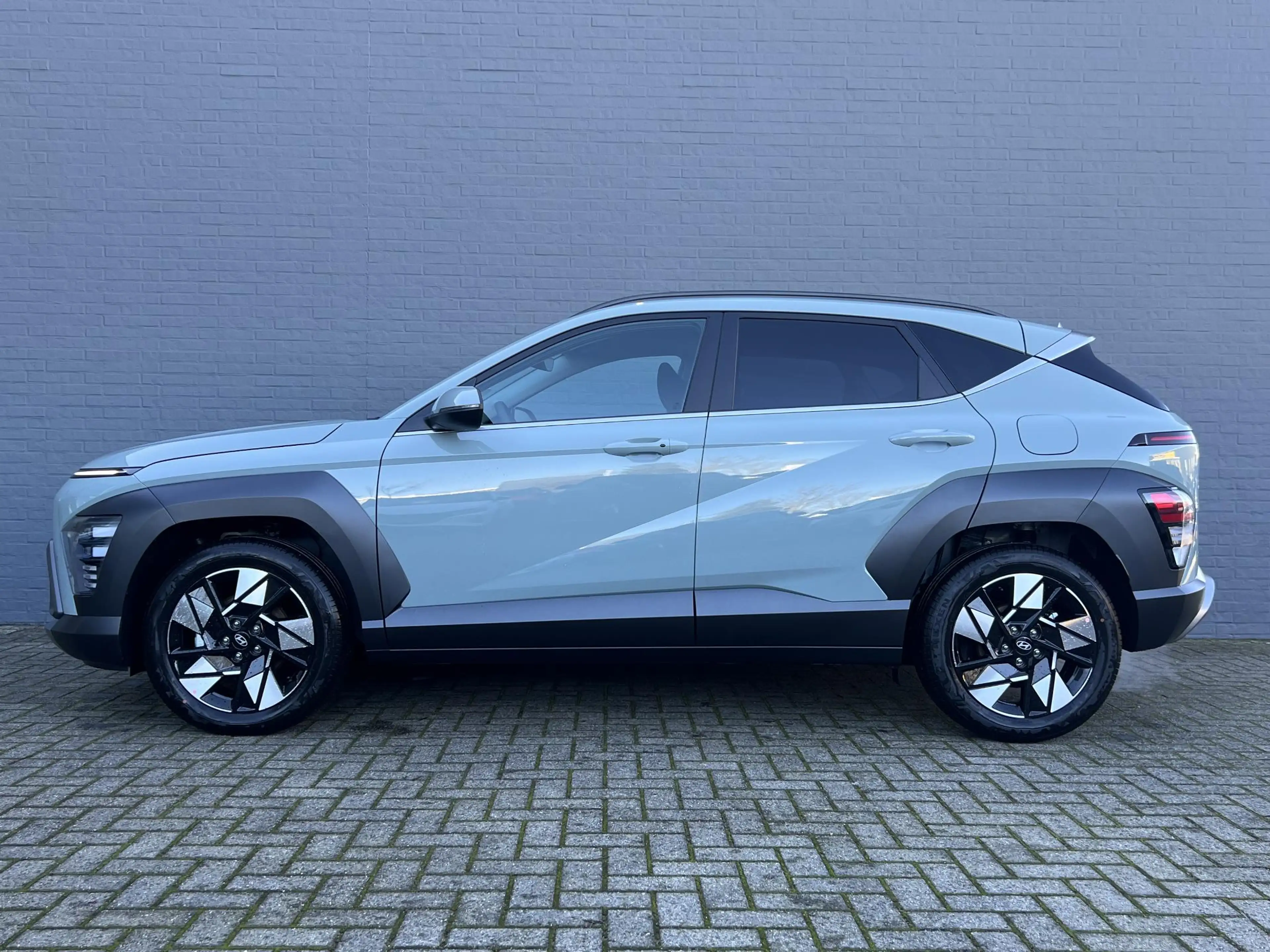 Hyundai KONA 1.6 GDI HEV Comfort — photo 8
