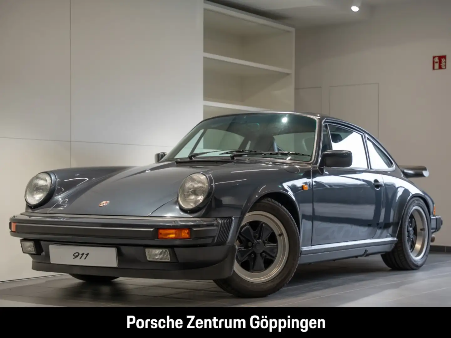 Porsche 911 Carrera G-Modell II Sondermodell 25 Jahre Albastru - 1