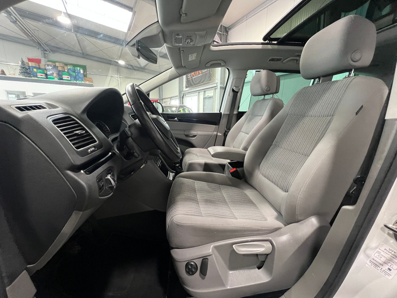 SEAT Alhambra 1.4 TSI **7-Sitze*Kamera*AHK*1.Hand*Na* — photo 12