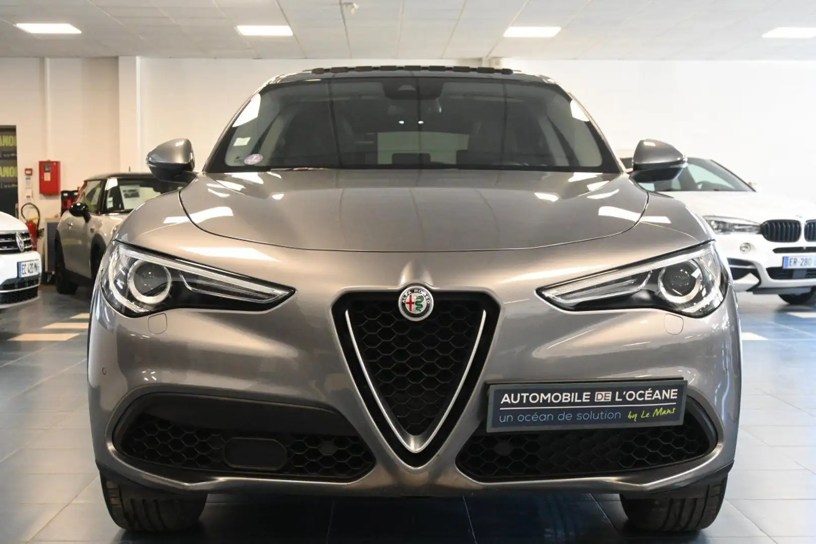 Alfa Romeo Stelvio 2.0T 200 ch Q4 AT8 Lusso Gris - 2