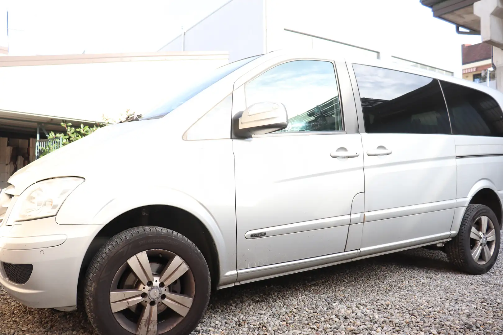 Mercedes-Benz Viano VIANO 2.2 CDI AMBIENTE 4MATIC AUTO CAMBIO ROTTO Argento - 2