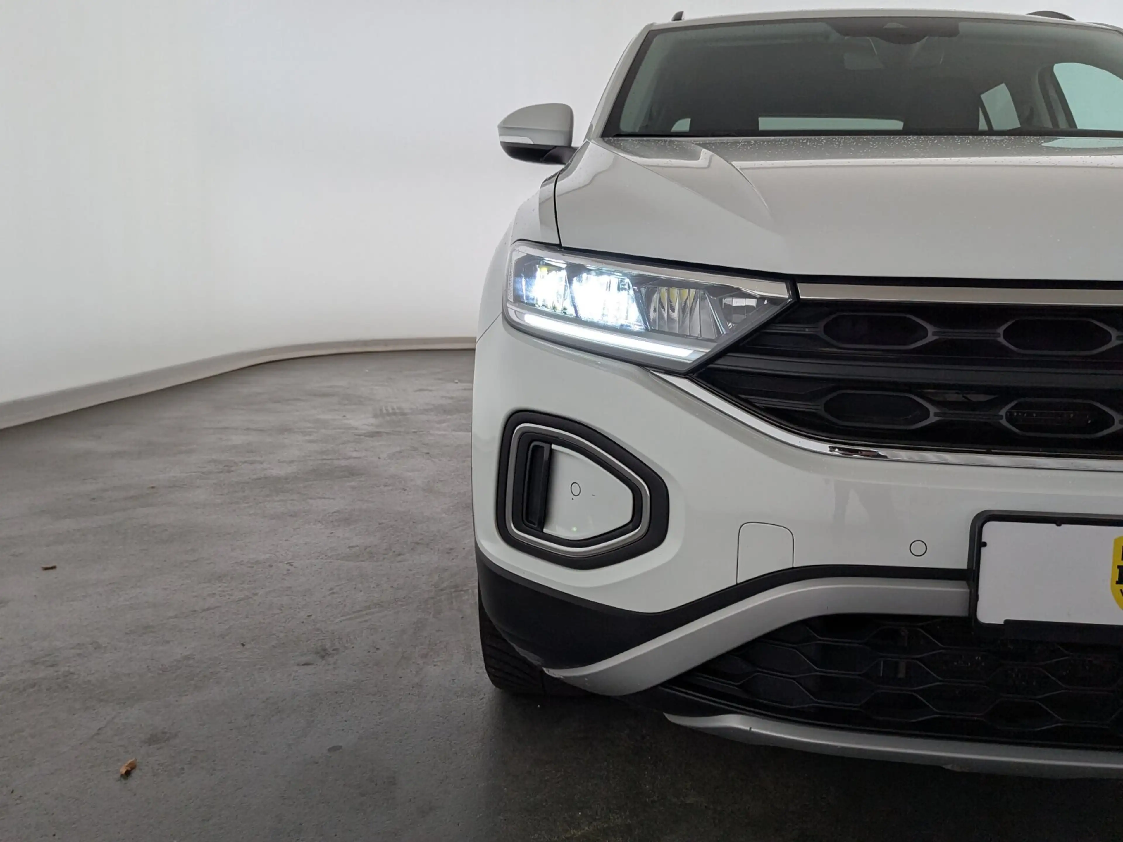 Volkswagen T-Roc T-Roc 1.5 TSI Life DSG LED+CARPLAY+SHZ+PDC+ Klima — photo 3