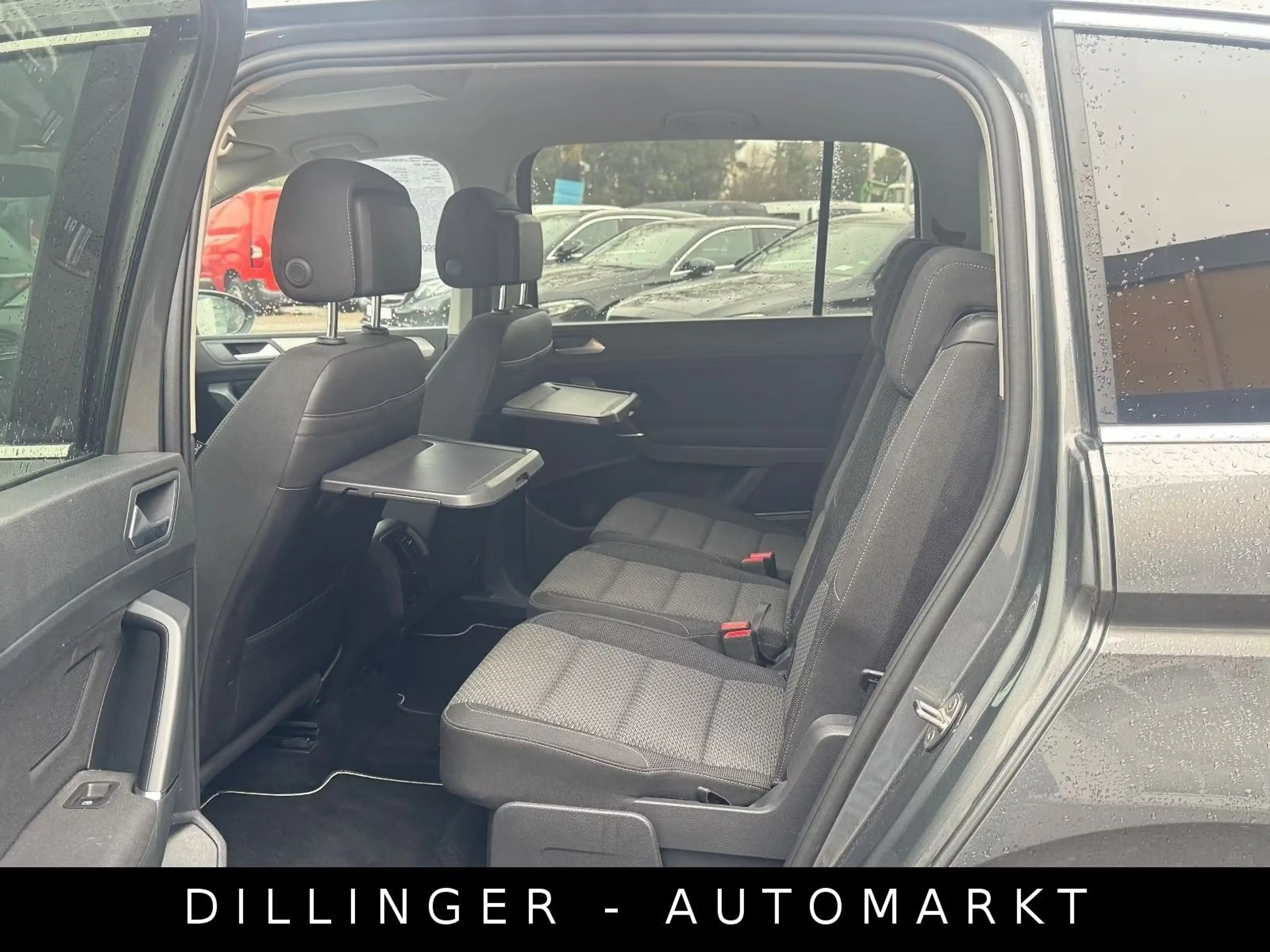 Volkswagen Touran 1.6 TDI DSG Comfortline 7-Sitzer AHK ACC — photo 11