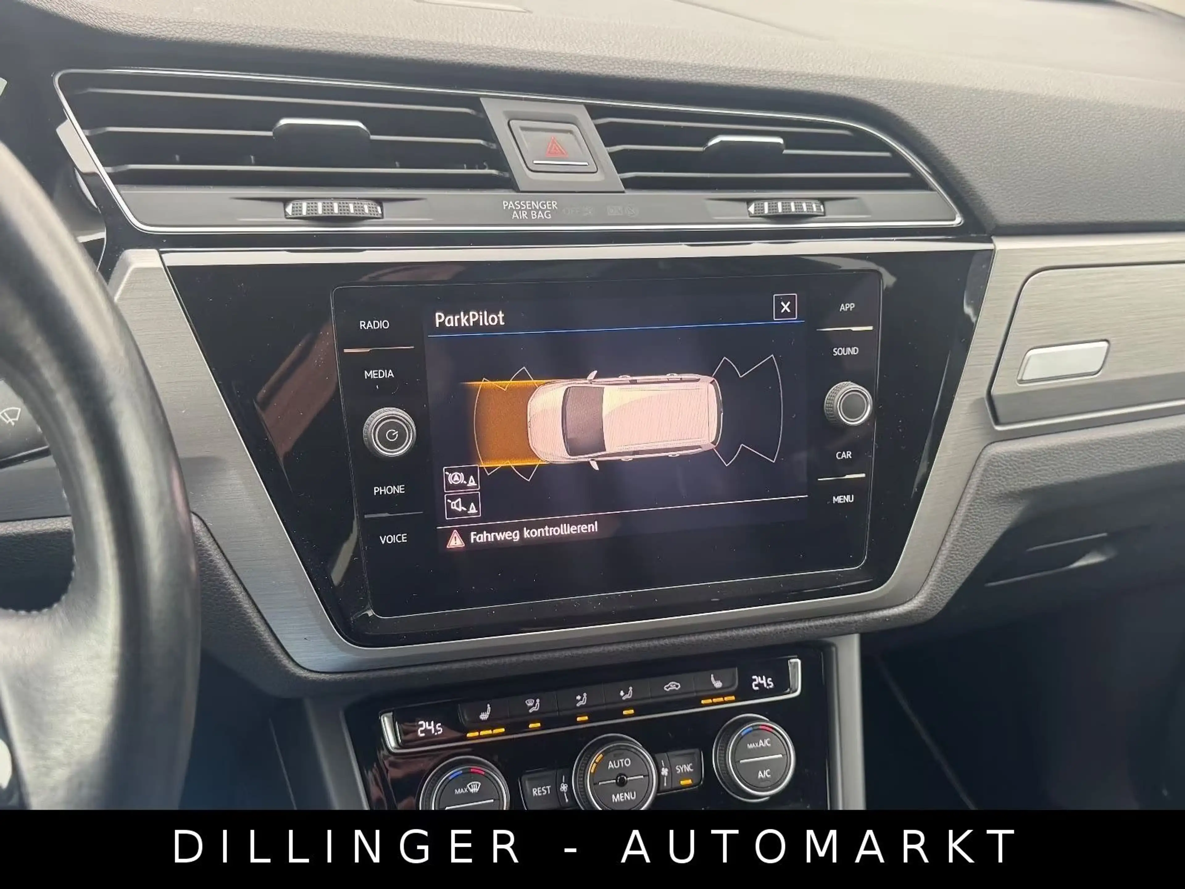 Volkswagen Touran 1.6 TDI DSG Comfortline 7-Sitzer AHK ACC — photo 7