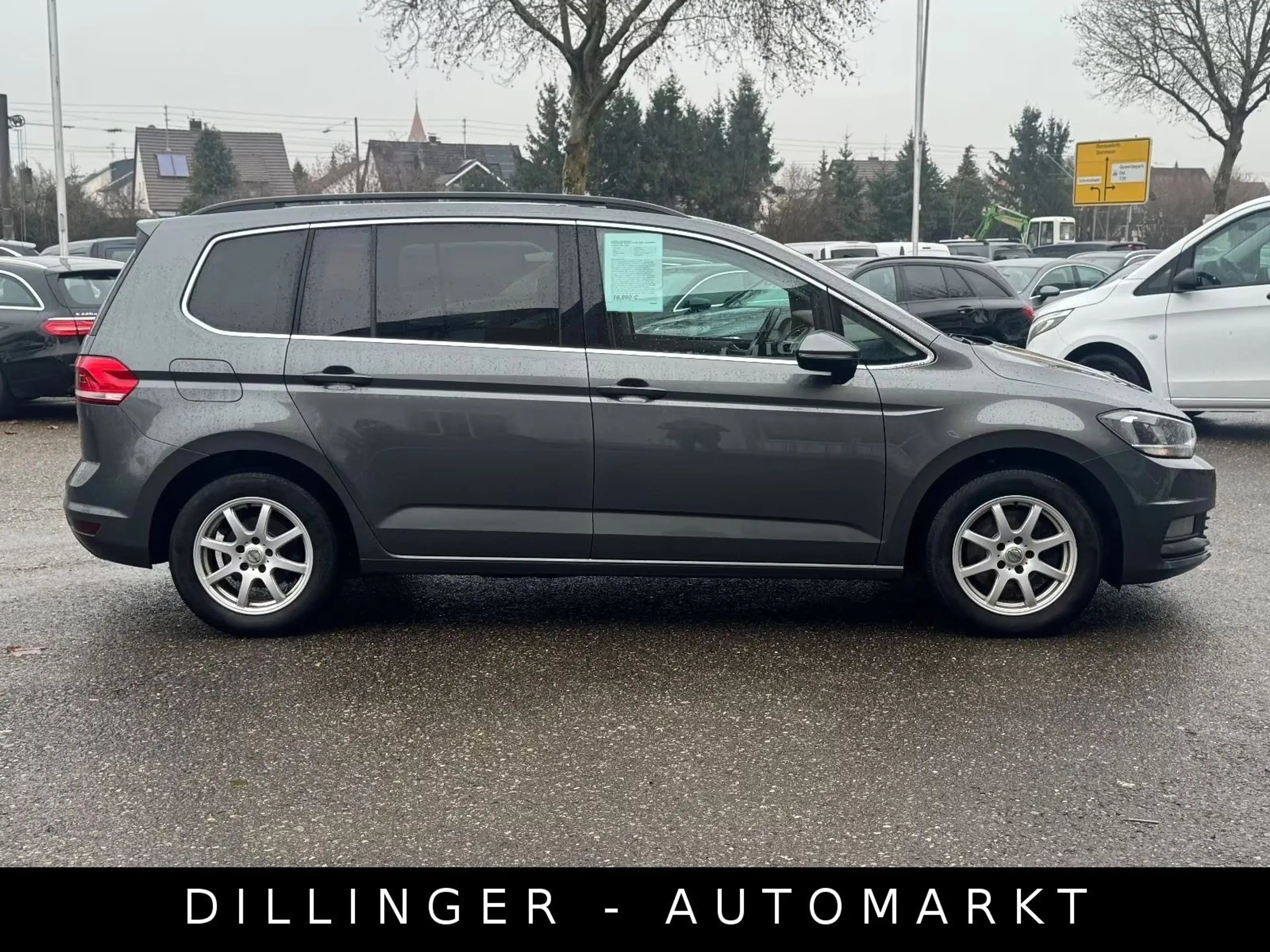 Volkswagen Touran 1.6 TDI DSG Comfortline 7-Sitzer AHK ACC — photo 3