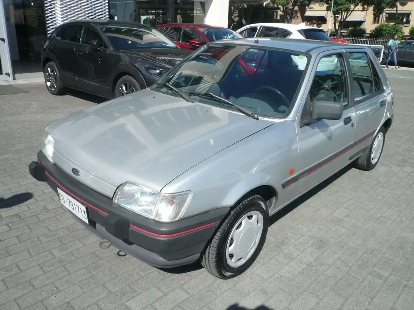 Ford Fiesta 5p 1.1 CLX NEOPATENTATI Silver - 1