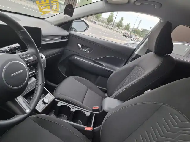 Hyundai Kona view 6