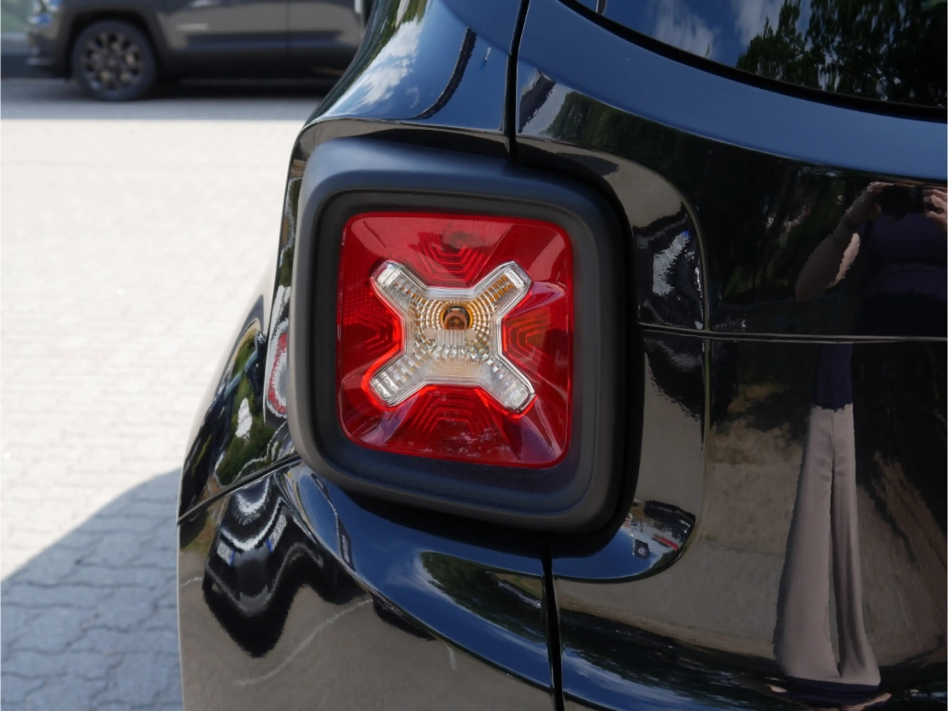 Jeep Renegade S FWD — photo 10