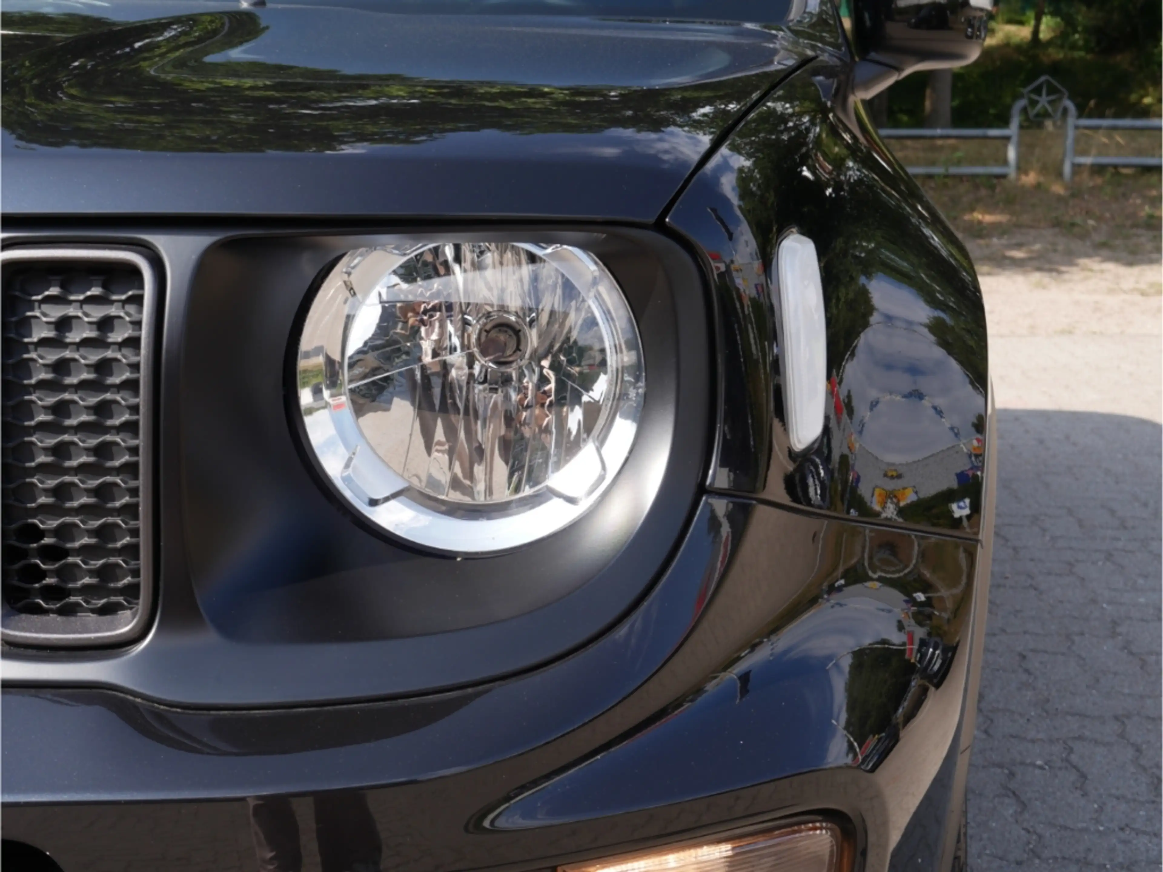 Jeep Renegade S FWD — photo 9