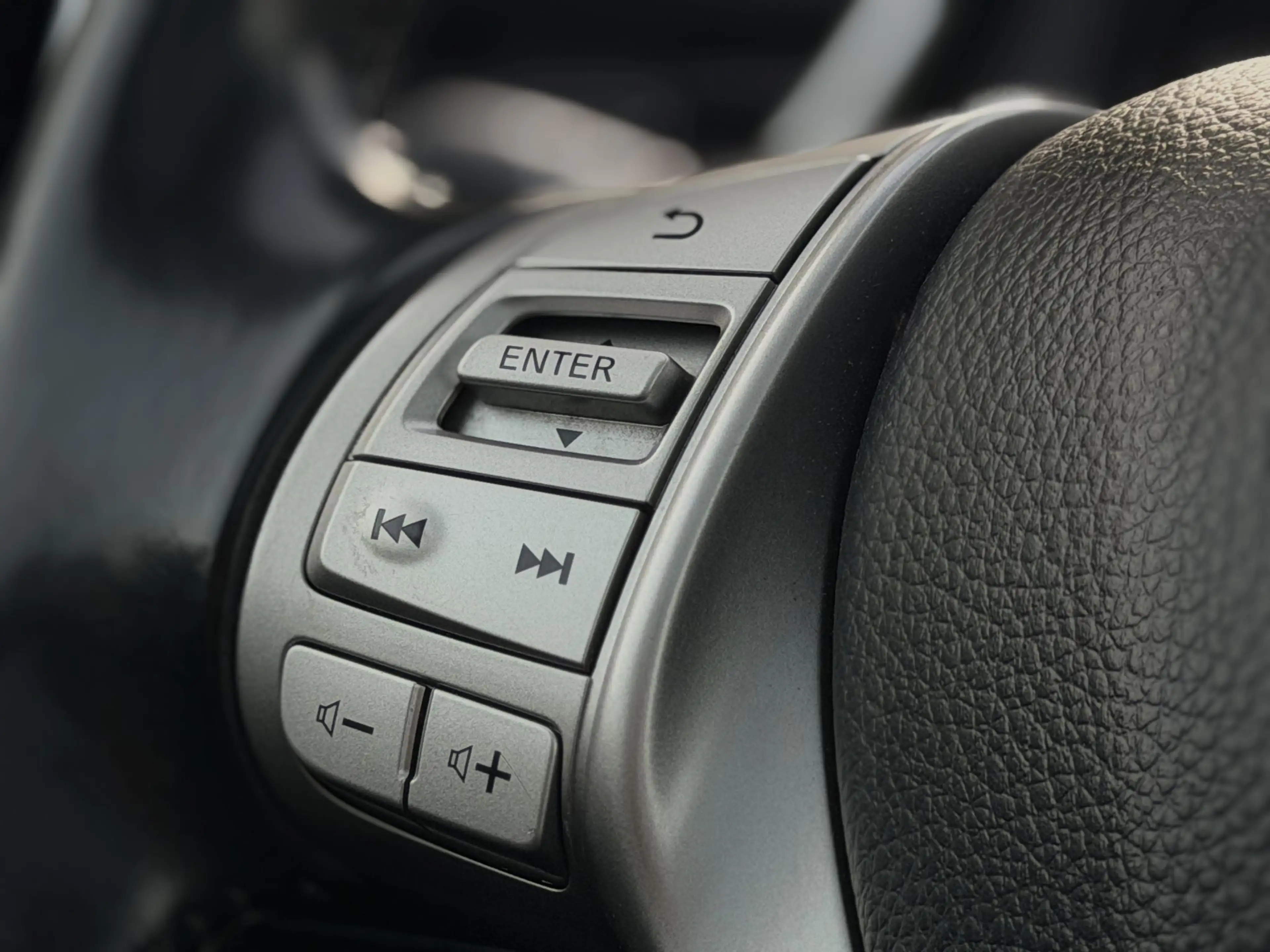 Nissan Qashqai 1.2 Tekna|Pano|Trekhaak|Stoelverwarming|360cam — photo 17