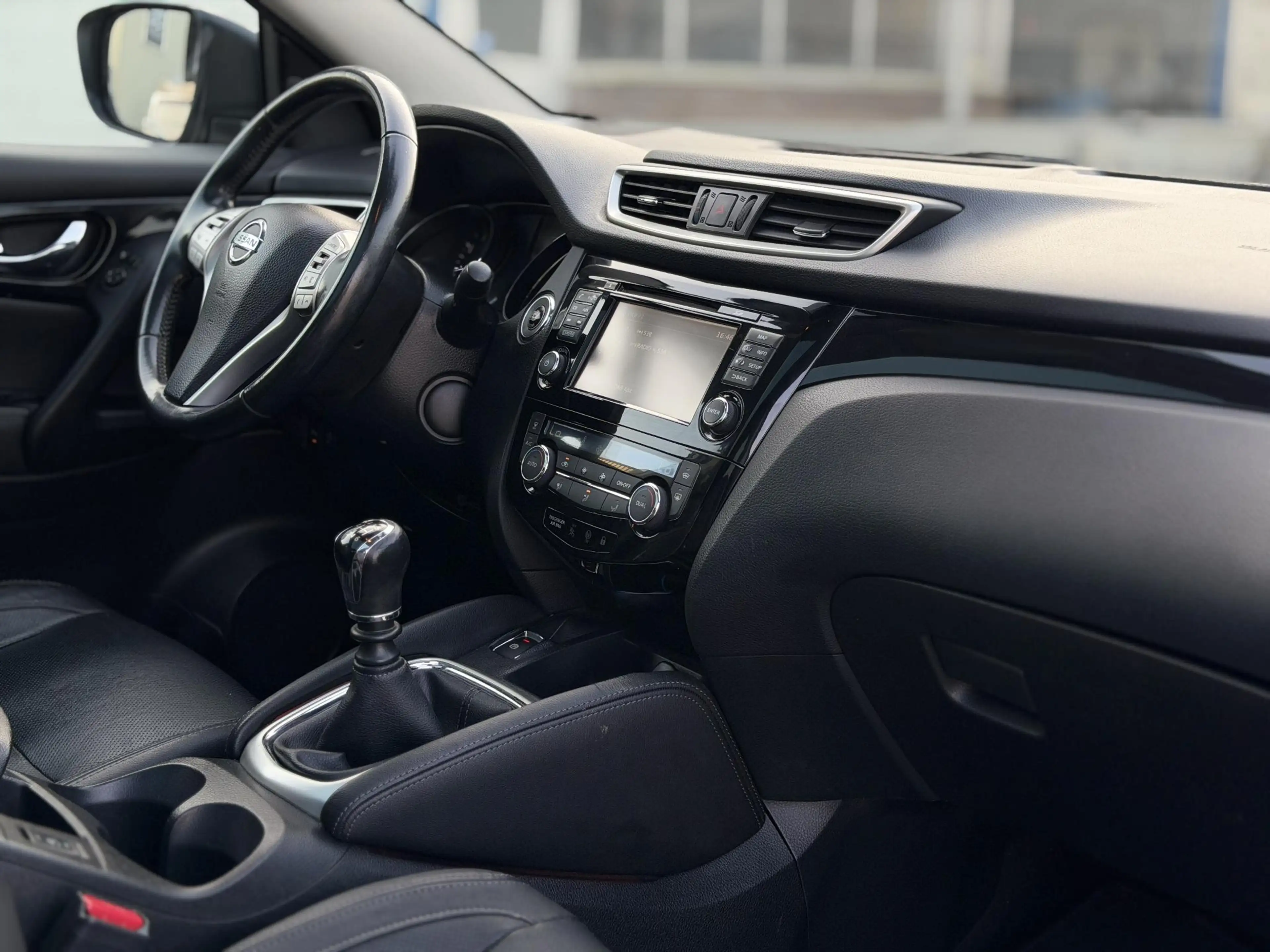 Nissan Qashqai 1.2 Tekna|Pano|Trekhaak|Stoelverwarming|360cam — photo 12