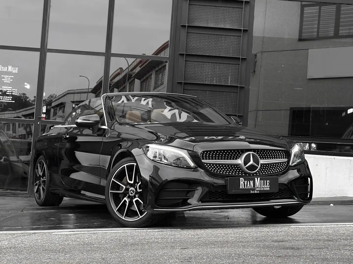 Mercedes-Benz C 300 Cabrio 9G-Tronic (9.75) Schwarz - 1