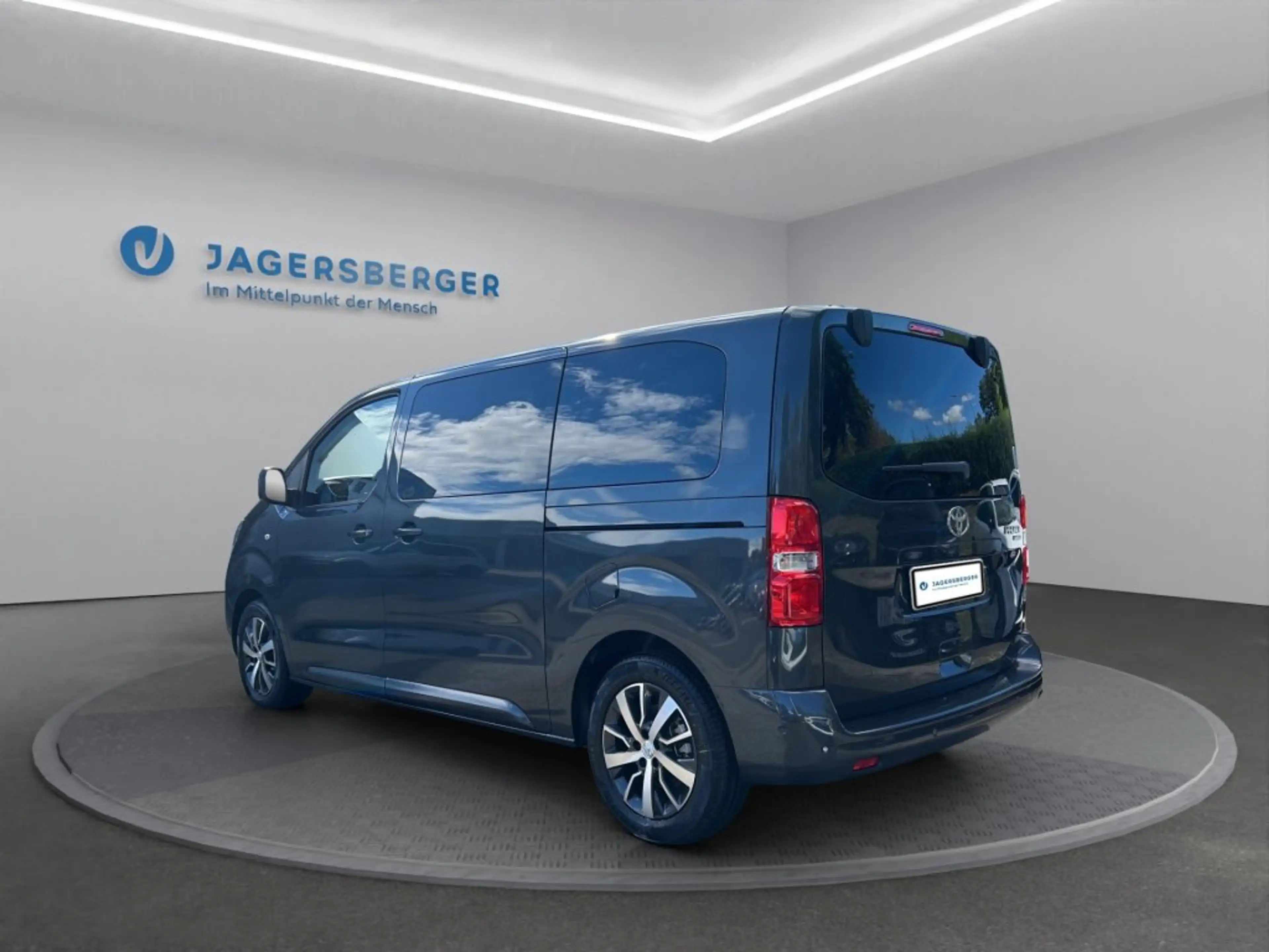 Toyota Proace Verso 2,2 D 150 L1 Teamplayer — photo 7