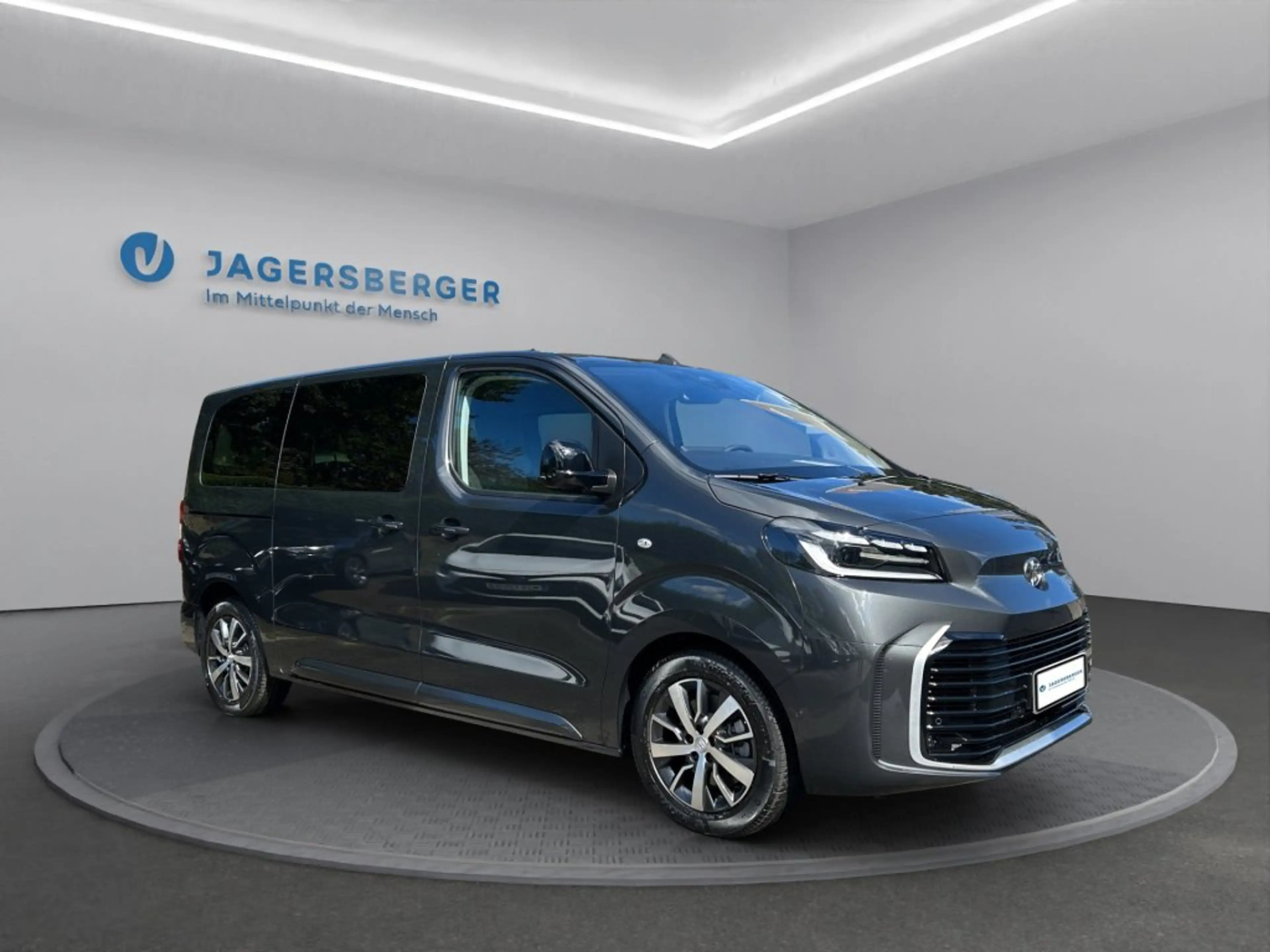Toyota Proace Verso 2,2 D 150 L1 Teamplayer — photo 3