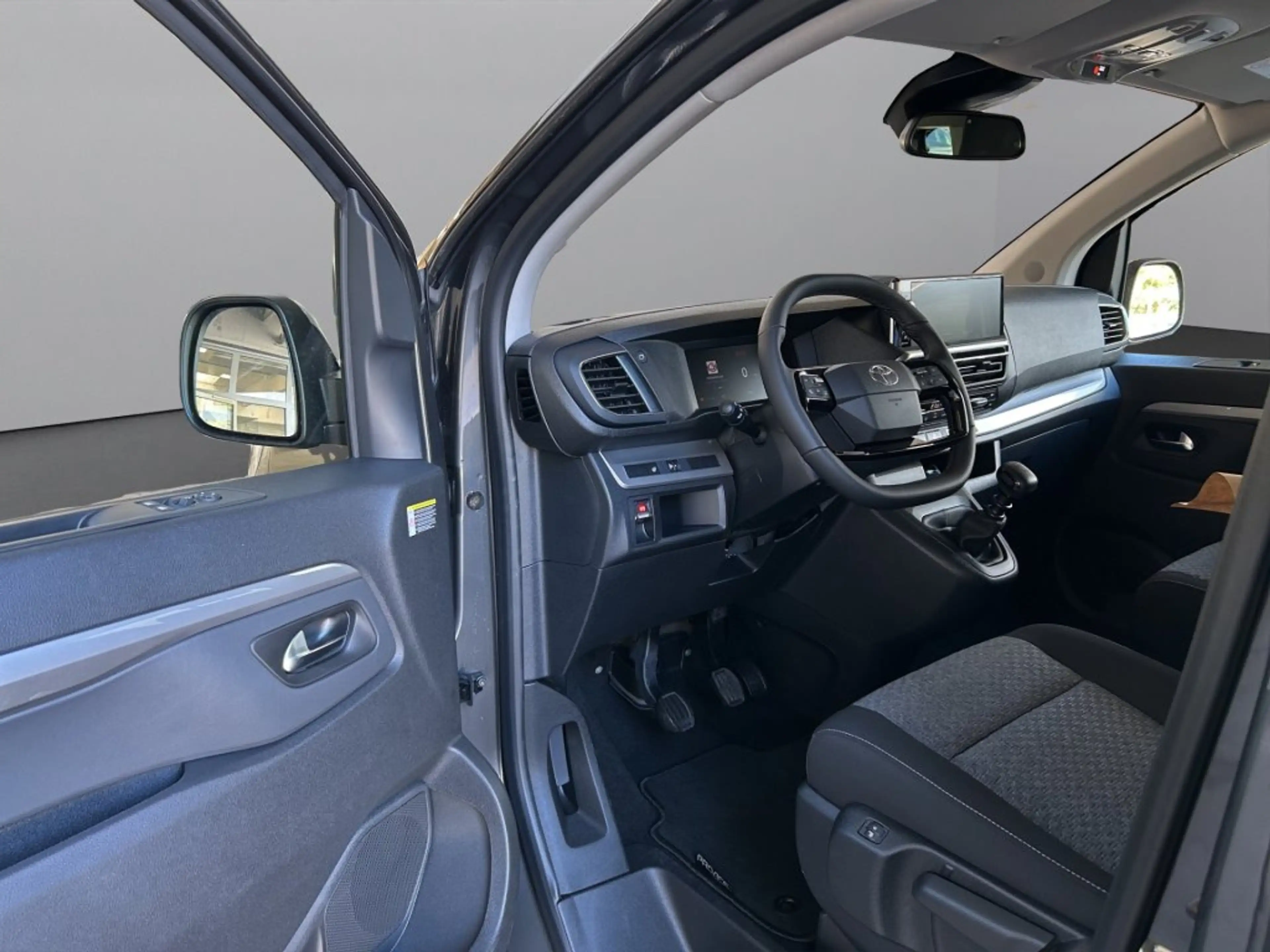 Toyota Proace Verso 2,2 D 150 L1 Teamplayer — photo 9