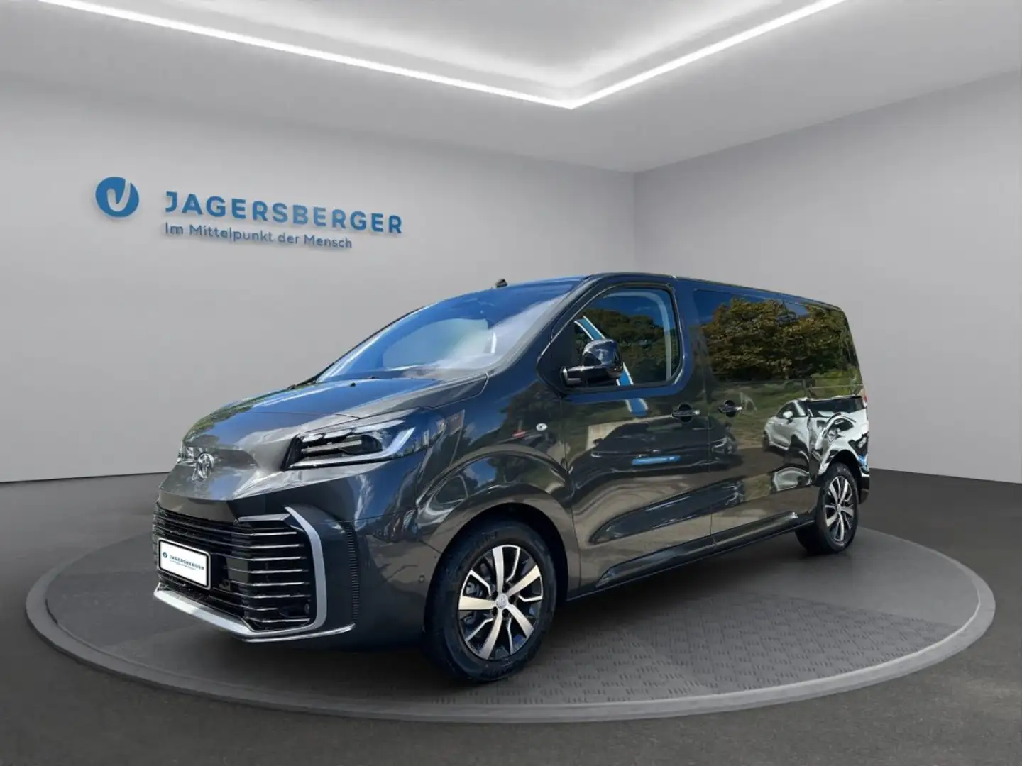 Toyota Proace Verso 2,2 D 150 L1 Teamplayer Silber - 1