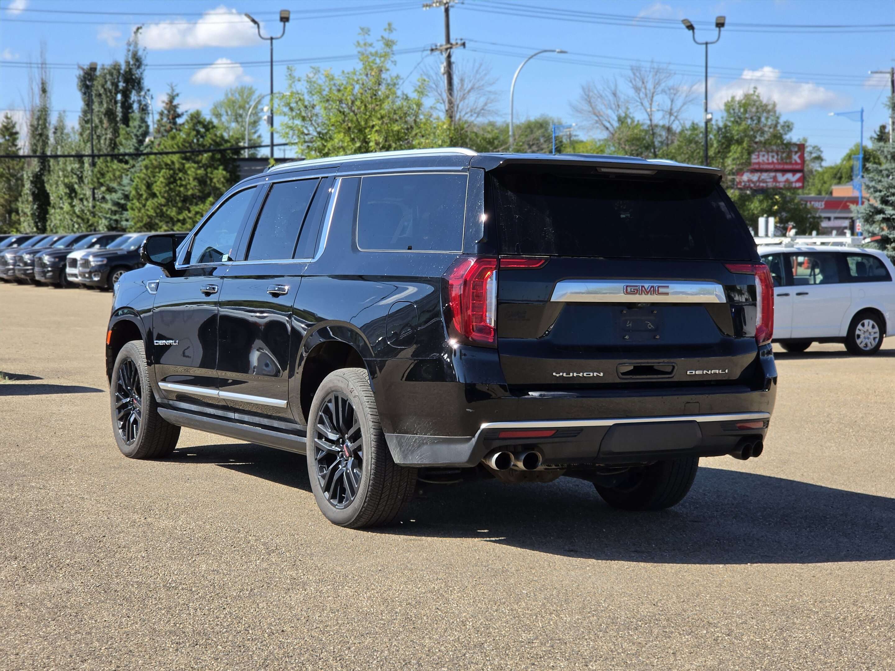2021 GMC Yukon Denali — снимка 1