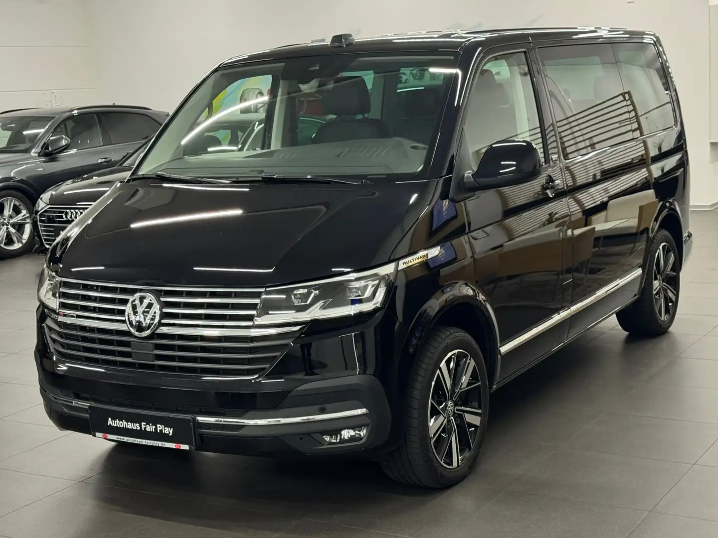 Volkswagen T6 Multivan Gen. SIX 1. HAND/AHK/STANDHZG/U-FREI Schwarz - 1