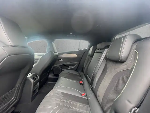 Peugeot 408 view 7