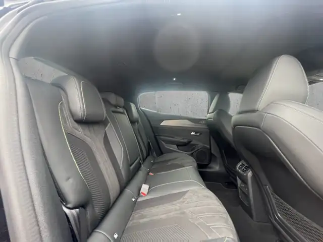 Peugeot 408 view 13