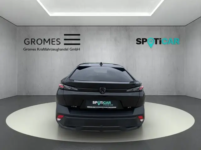 Peugeot 408 view 4