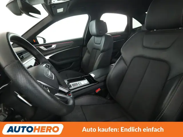 Audi A6 view 10