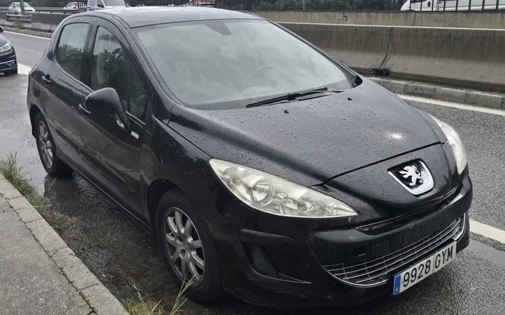 Peugeot 308 1.6HDI Business Line Negro - 2