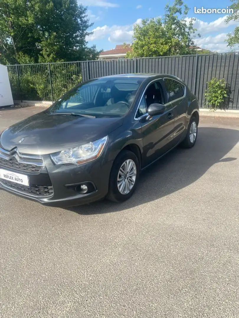 Citroen DS4 1.6hdi 78000kms certifié 1ere main Gris - 2