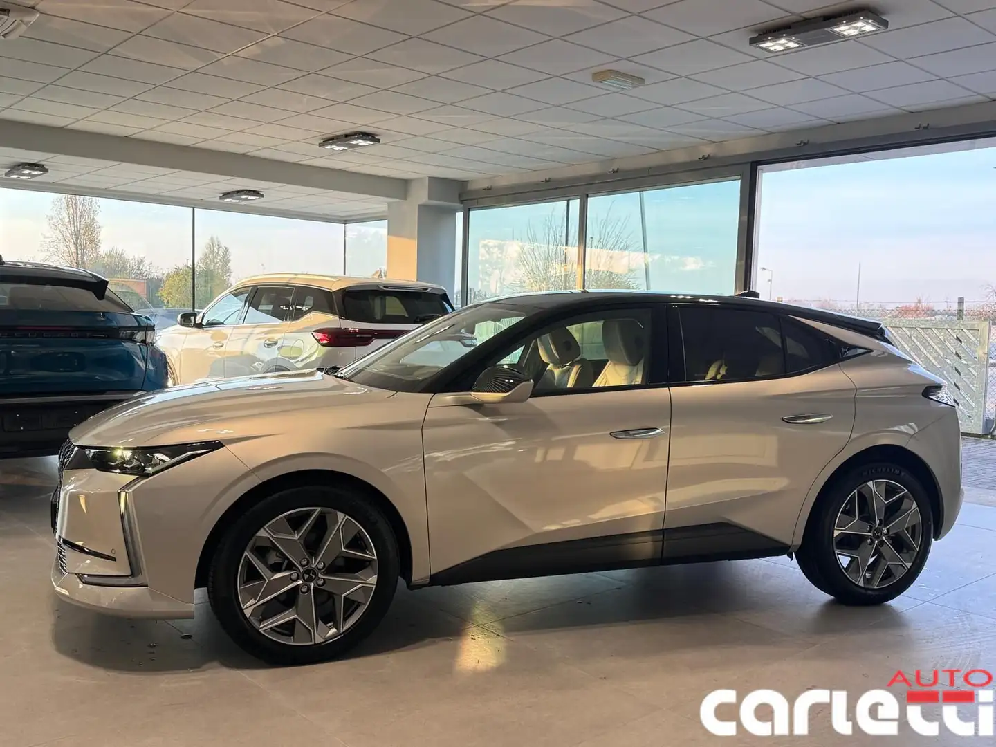 DS Automobiles DS 4 DS 4 BlueHDi 130 aut. Esprit de Voyage Gri - 1