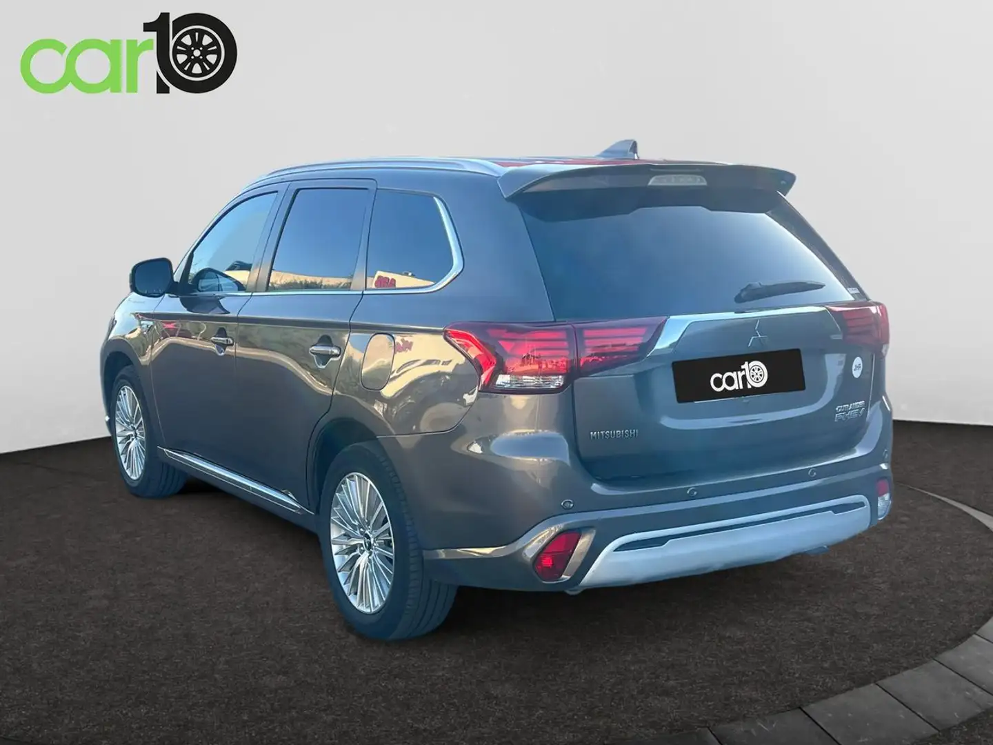 Mitsubishi Outlander PHEV Kaiteki 4WD - 2
