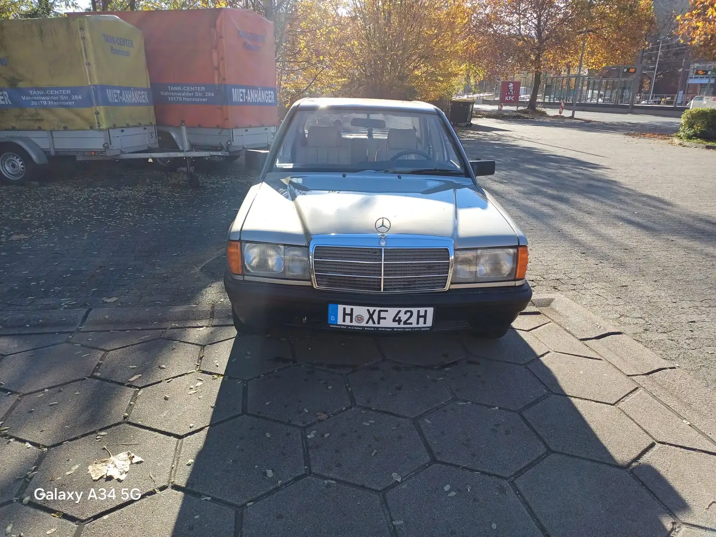 Mercedes-Benz 190 1.8, 4 Gang, Servo, Zentralver., TÜV 09/2026 - 2