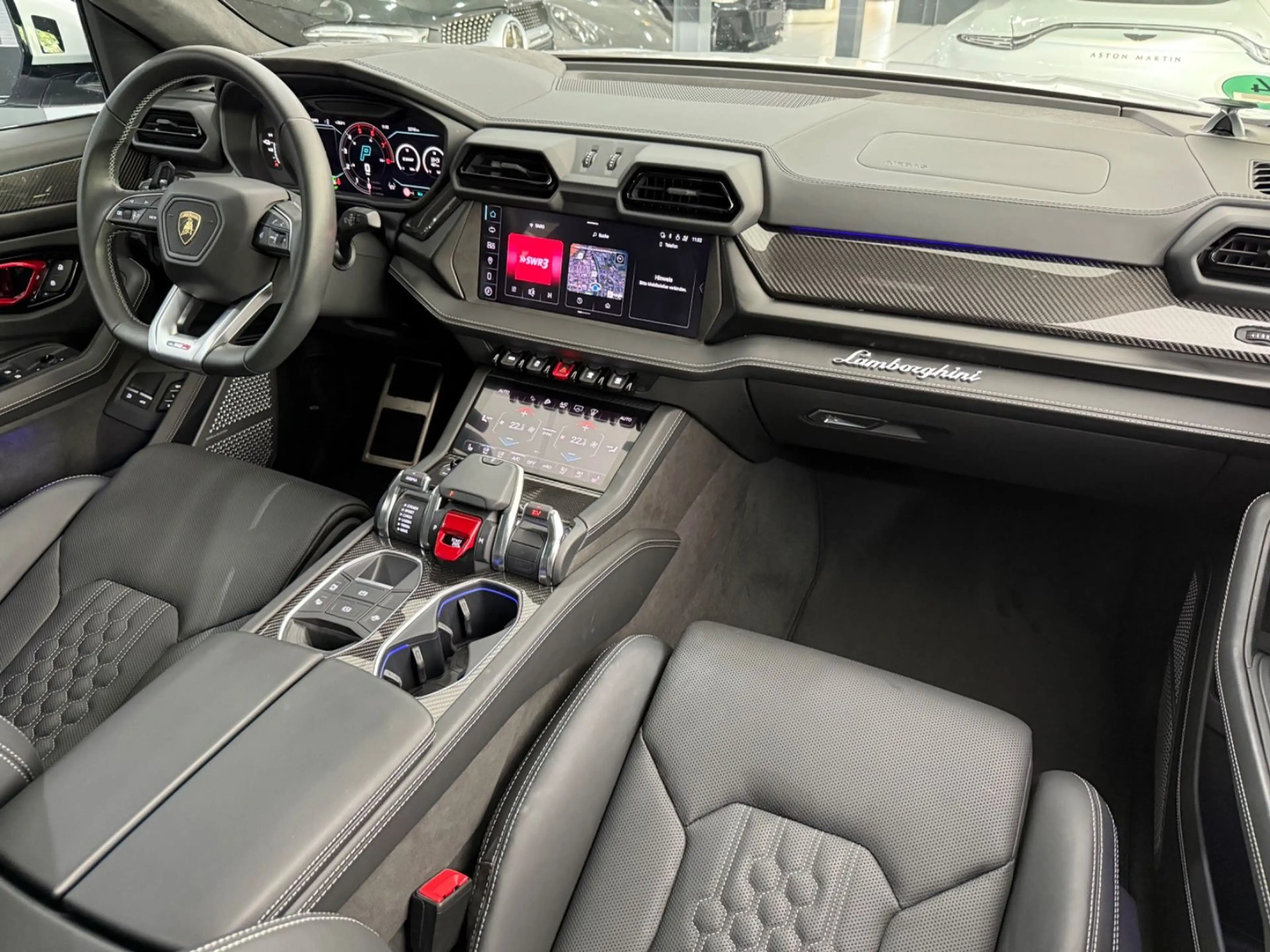 Lamborghini Urus SE *PANO*MASSAGE*360*B&O 3D*23"*CARBON* — photo 7