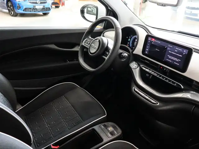 Fiat 500 view 3
