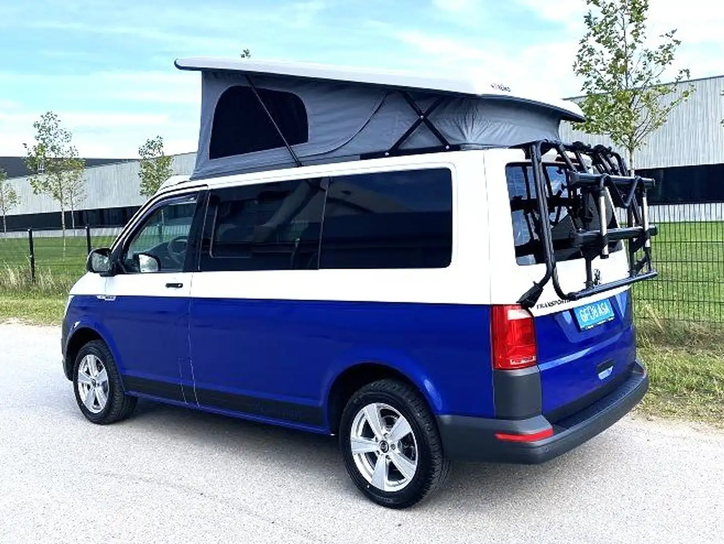 Volkswagen T6 KUWOVANS Bike & Surf Neuausbau 2023 Blau - 1
