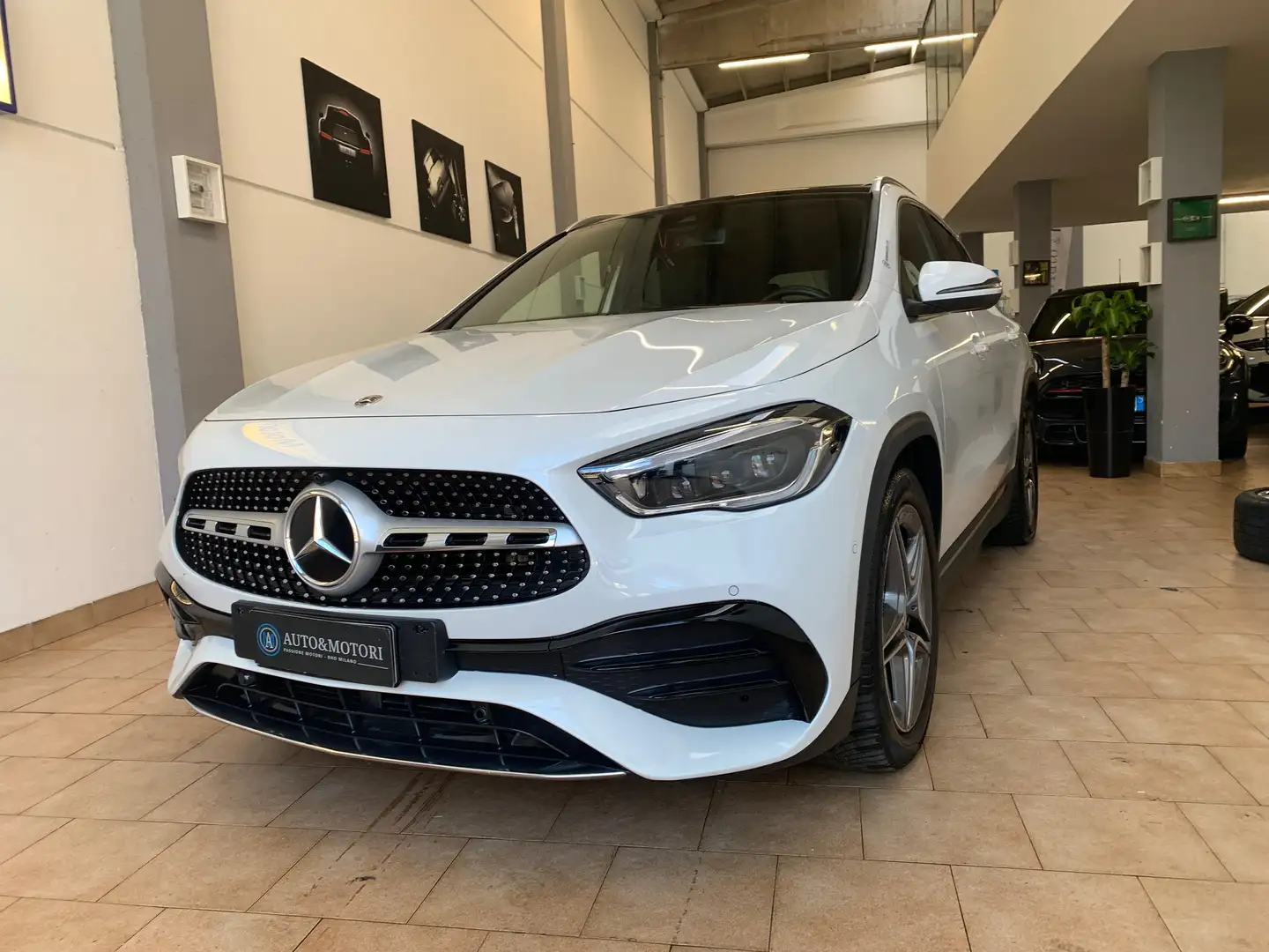 Mercedes-Benz GLA 200 GLA-H247 2020 d Premium 4matic auto Bianco - 2