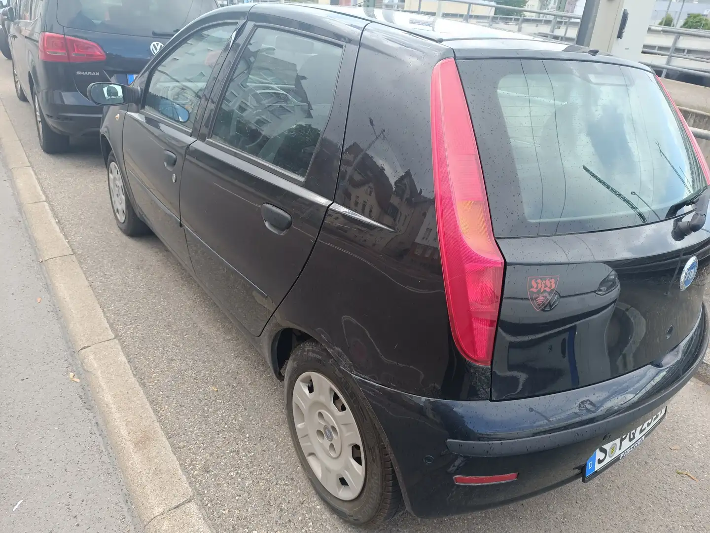 Fiat Punto Punto 1.2 8V Active Clima Schwarz - 1